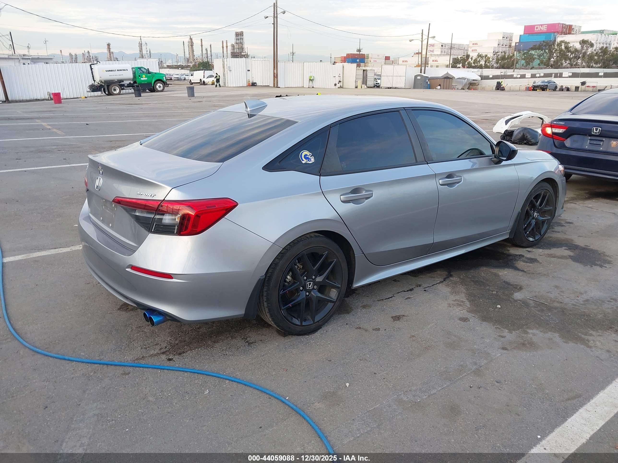 HONDA CIVIC image 4