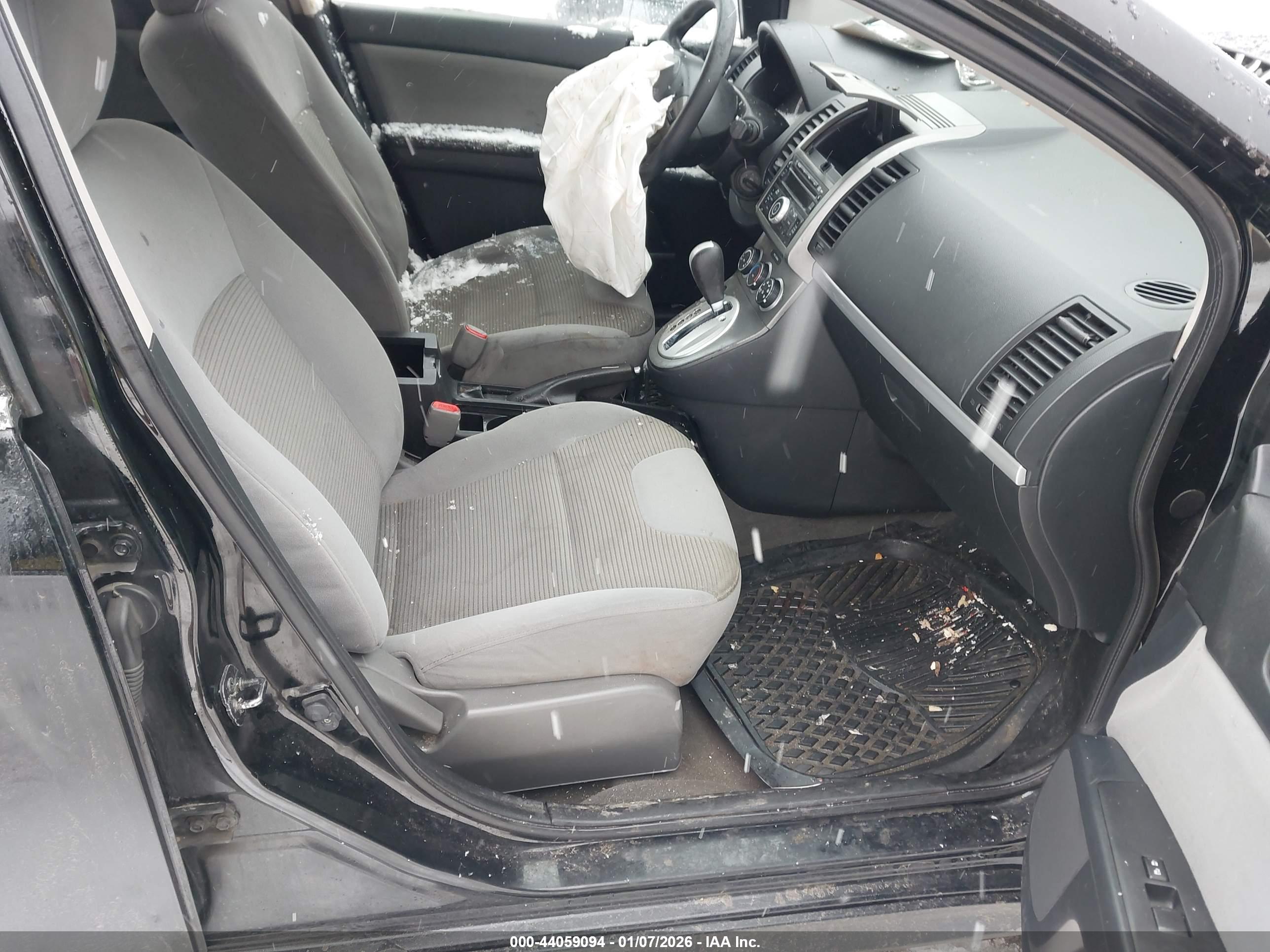 NISSAN SENTRA image 5