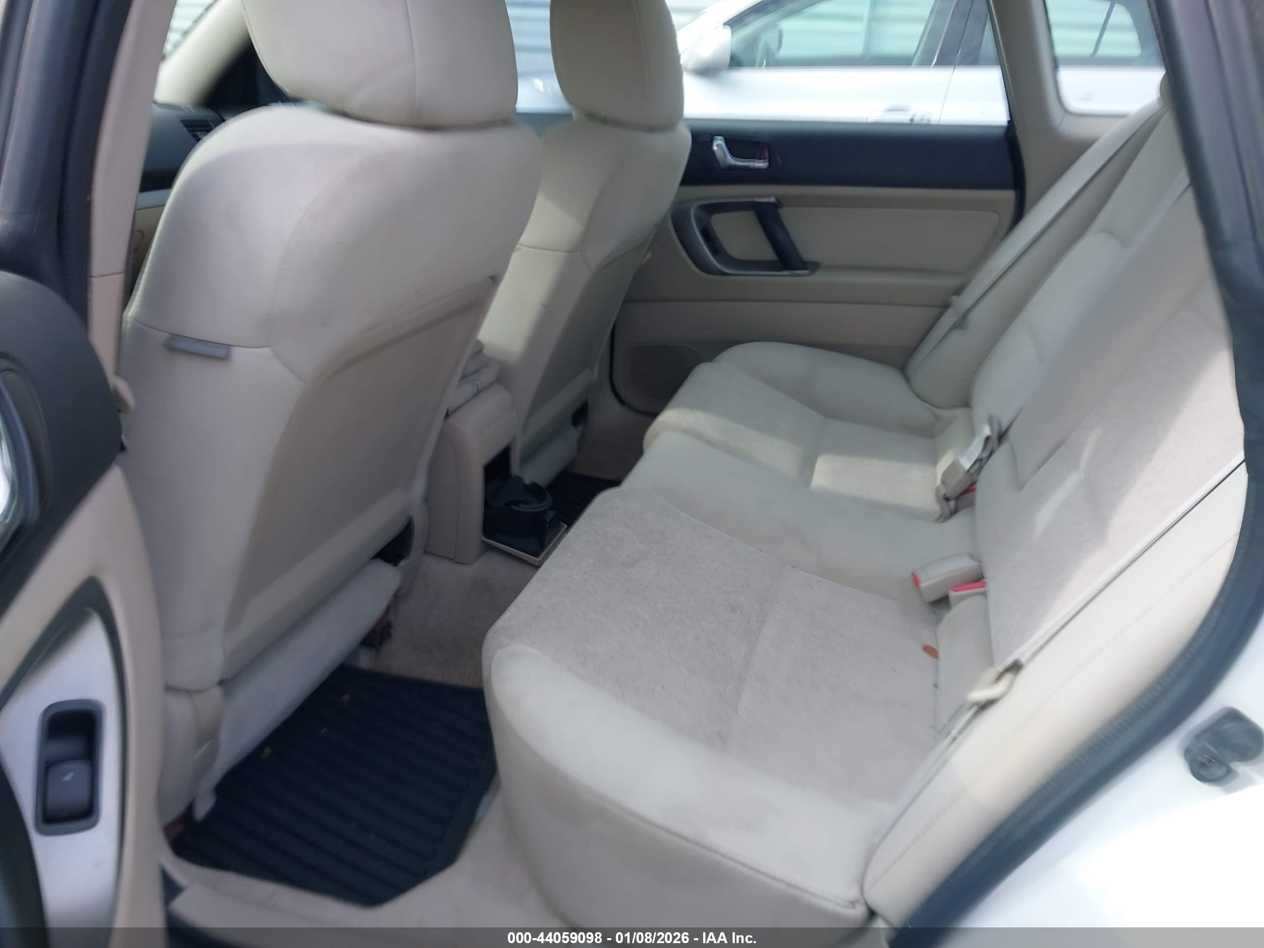 SUBARU LEGACY image 8