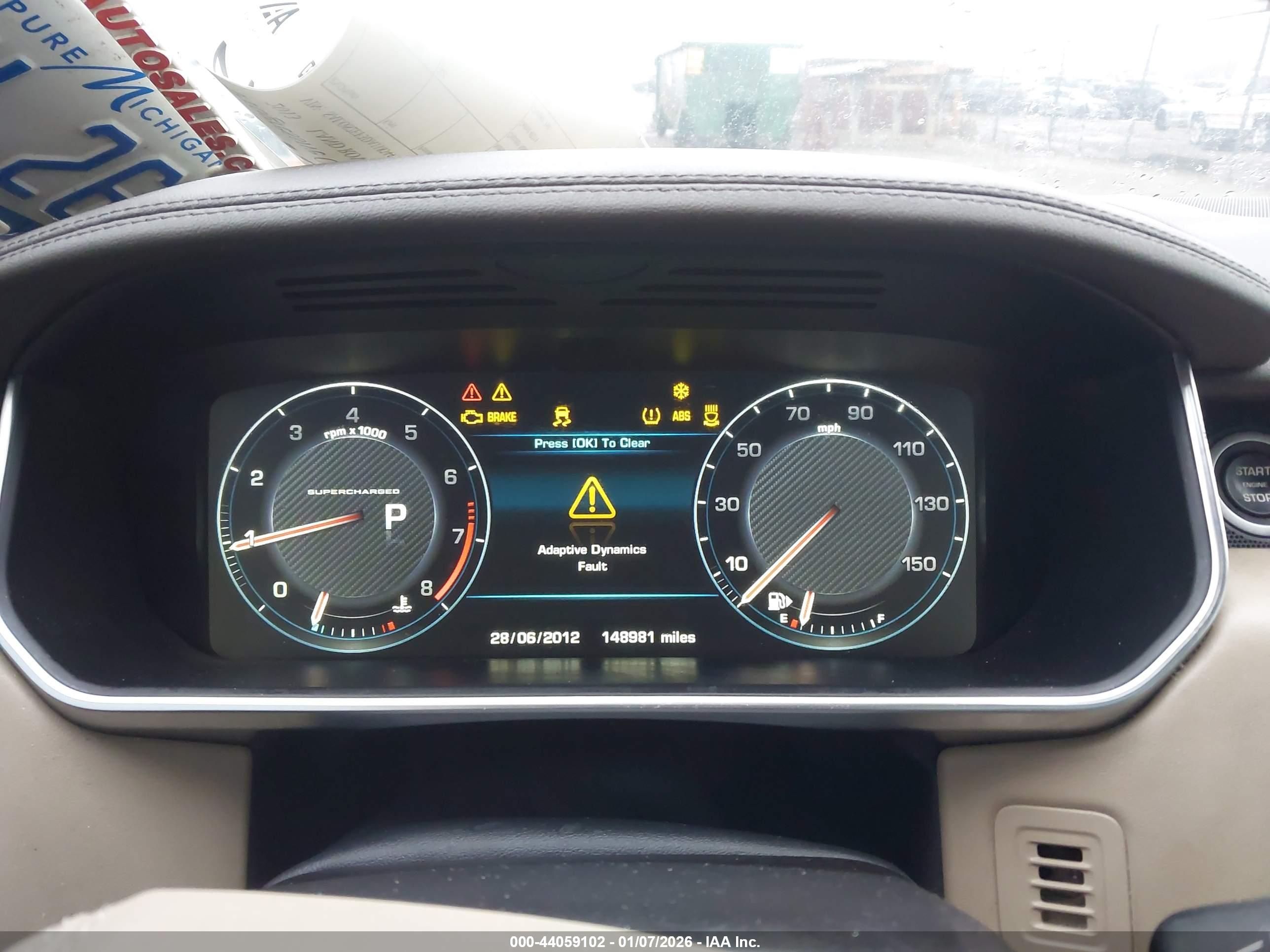 LAND ROVER image 7
