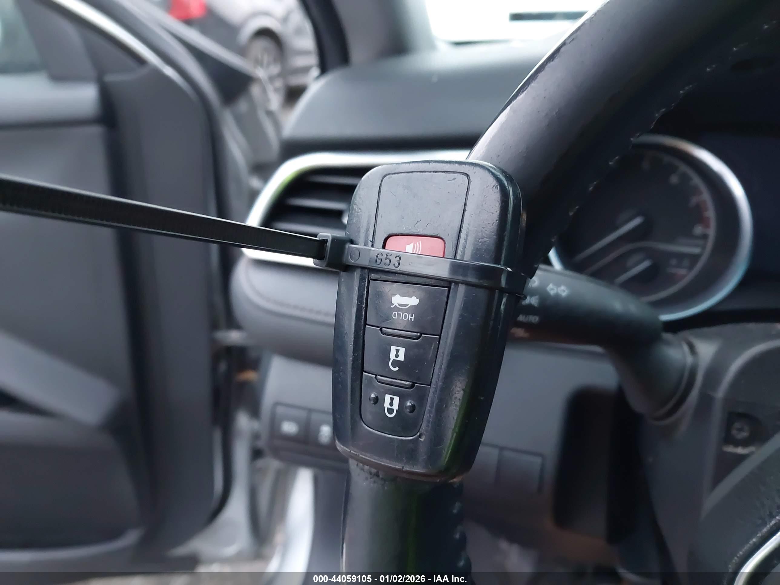 TOYOTA CAMRY image 11