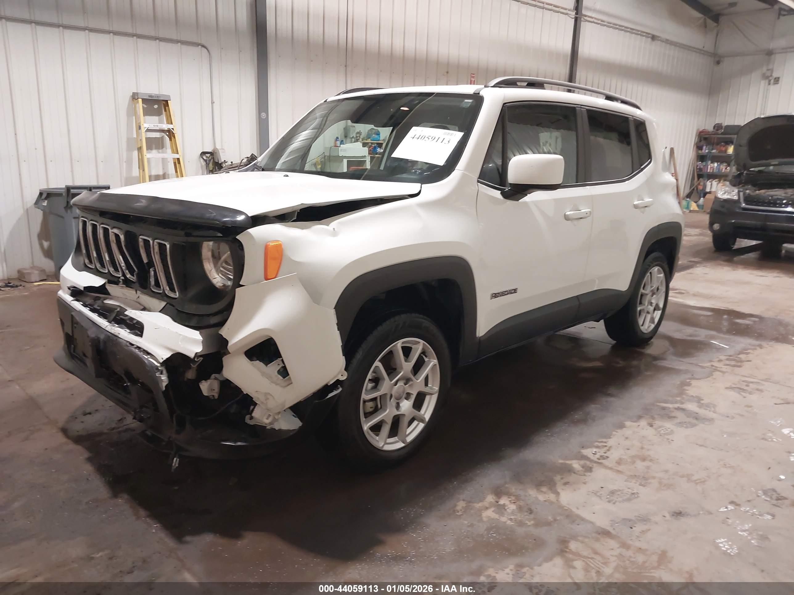 JEEP RENEGADE image 2
