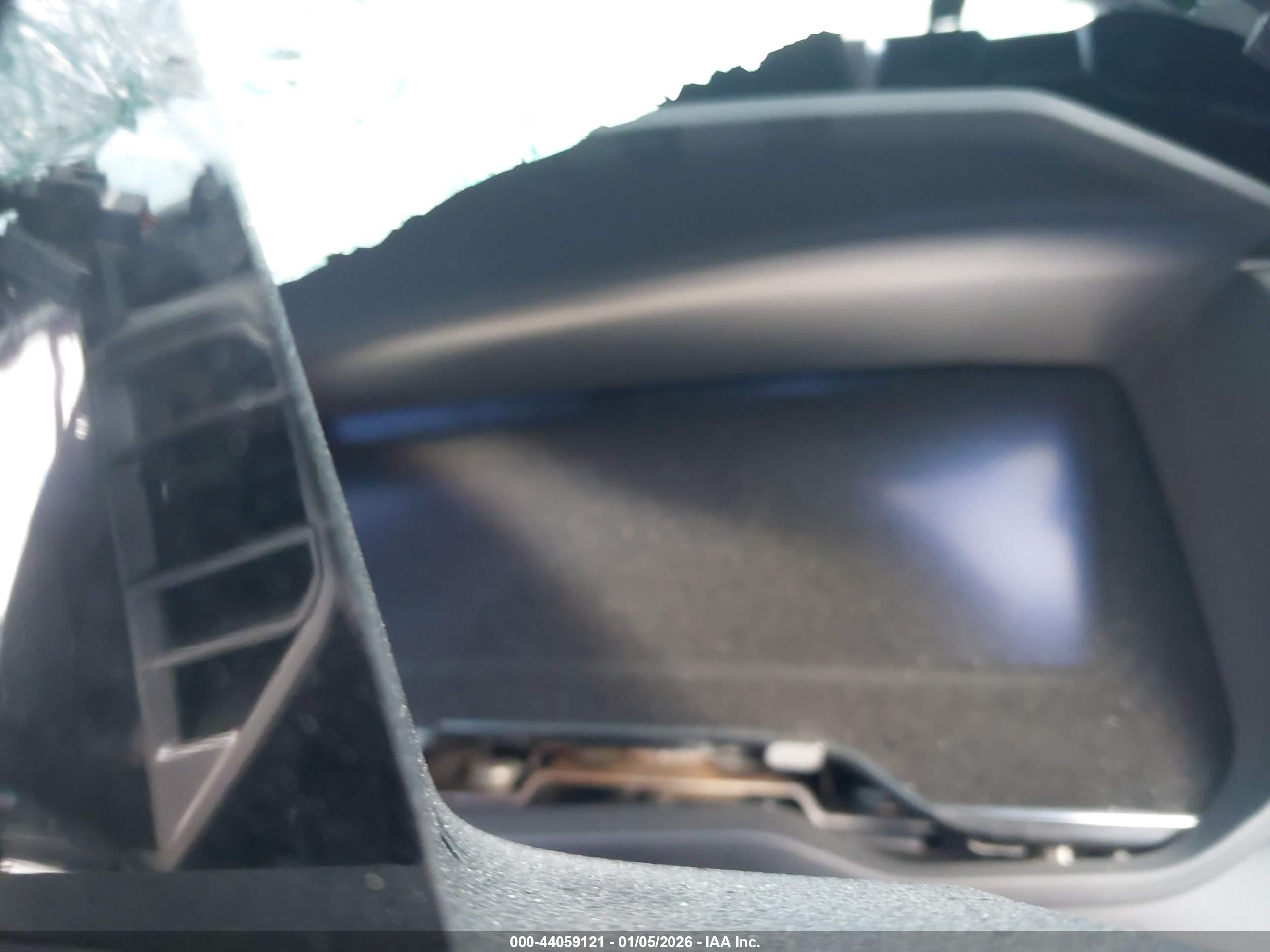 TOYOTA SEQUOIA image 7