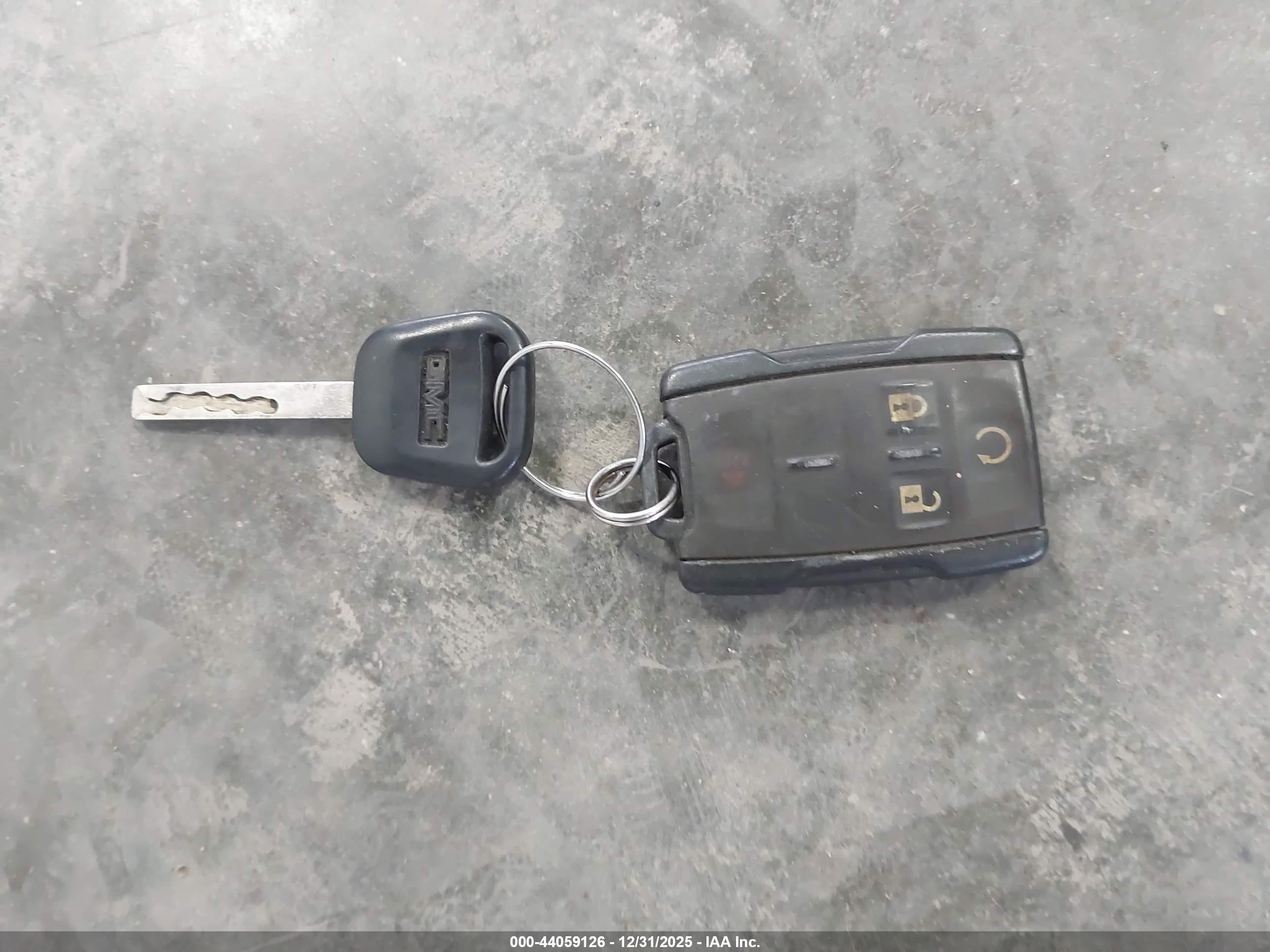 GMC SIERRA image 11