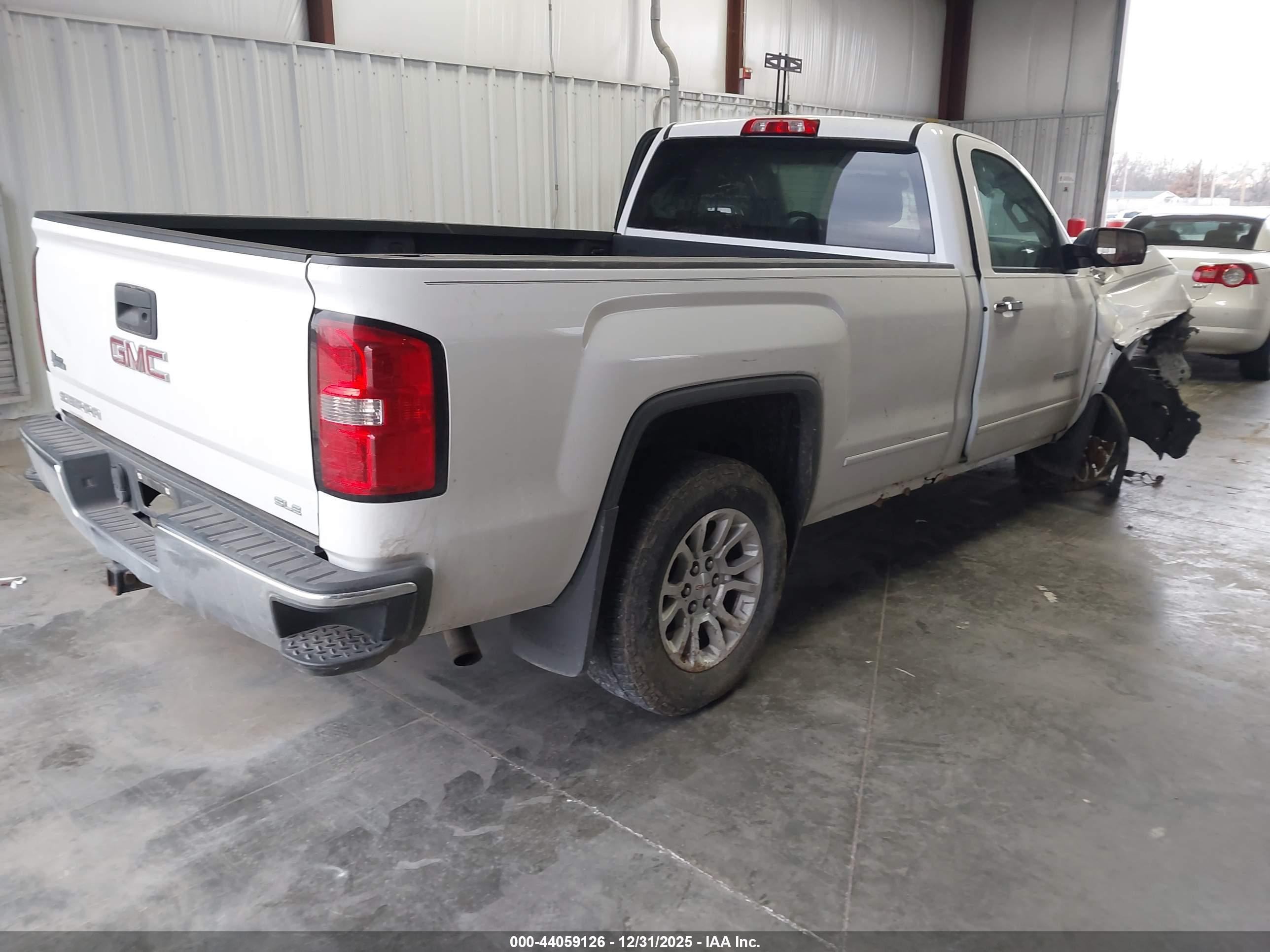 GMC SIERRA image 4