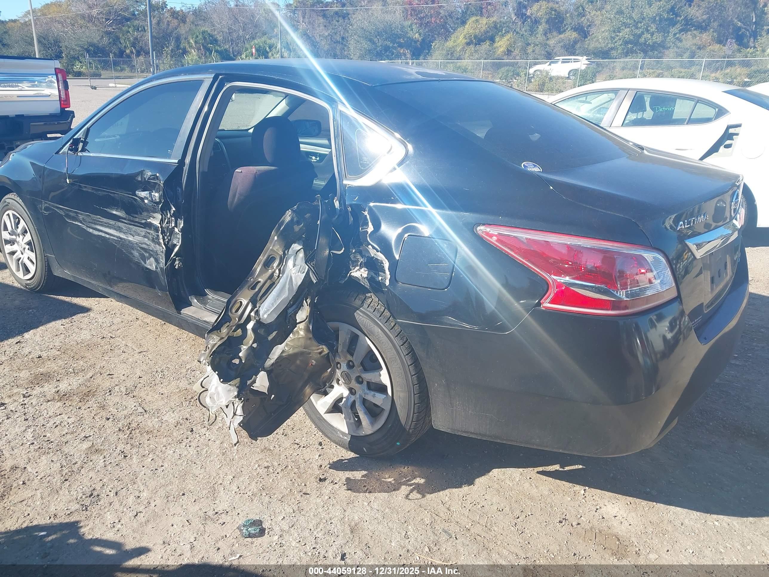 NISSAN ALTIMA image 6