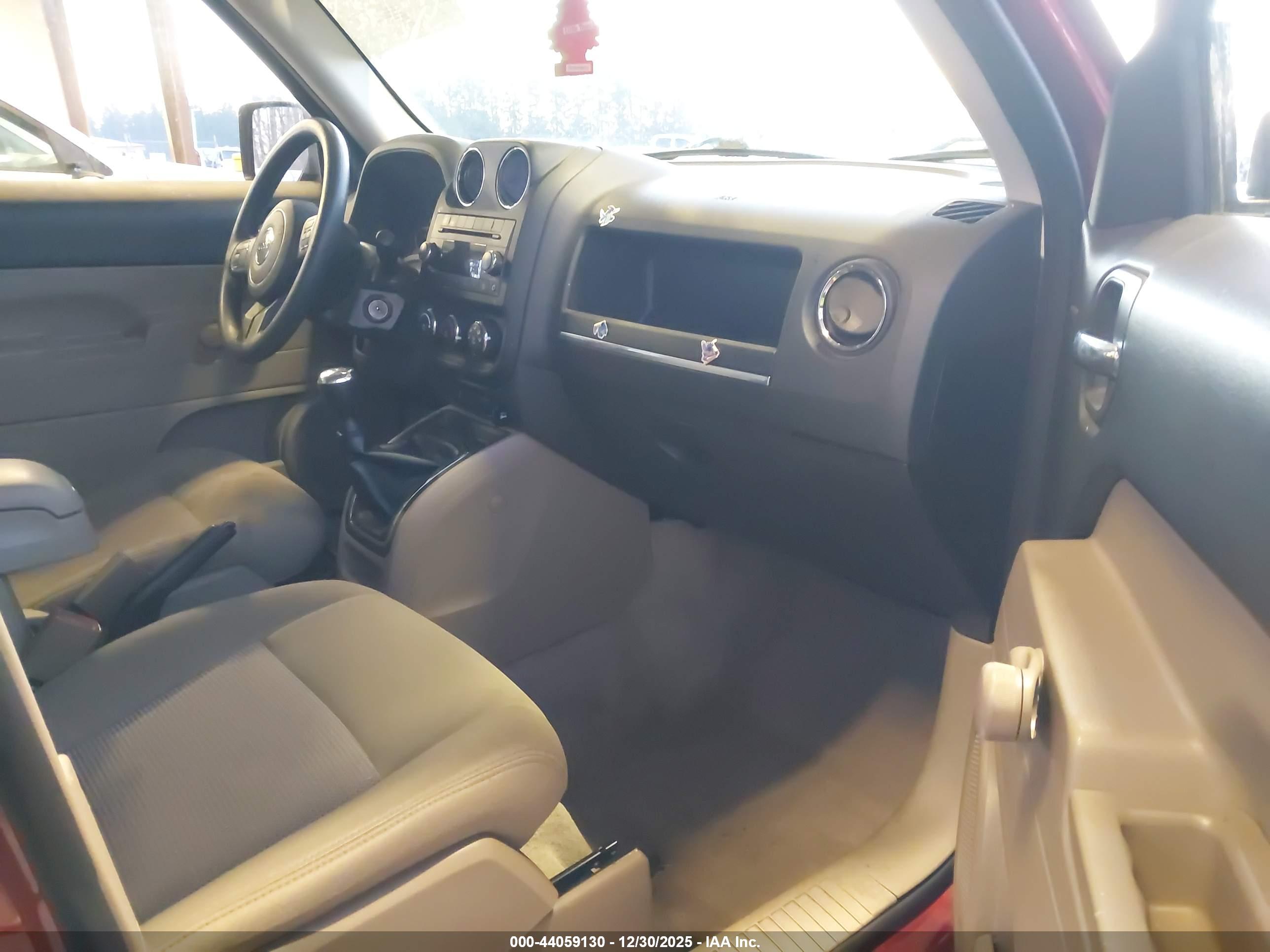 JEEP PATRIOT image 5
