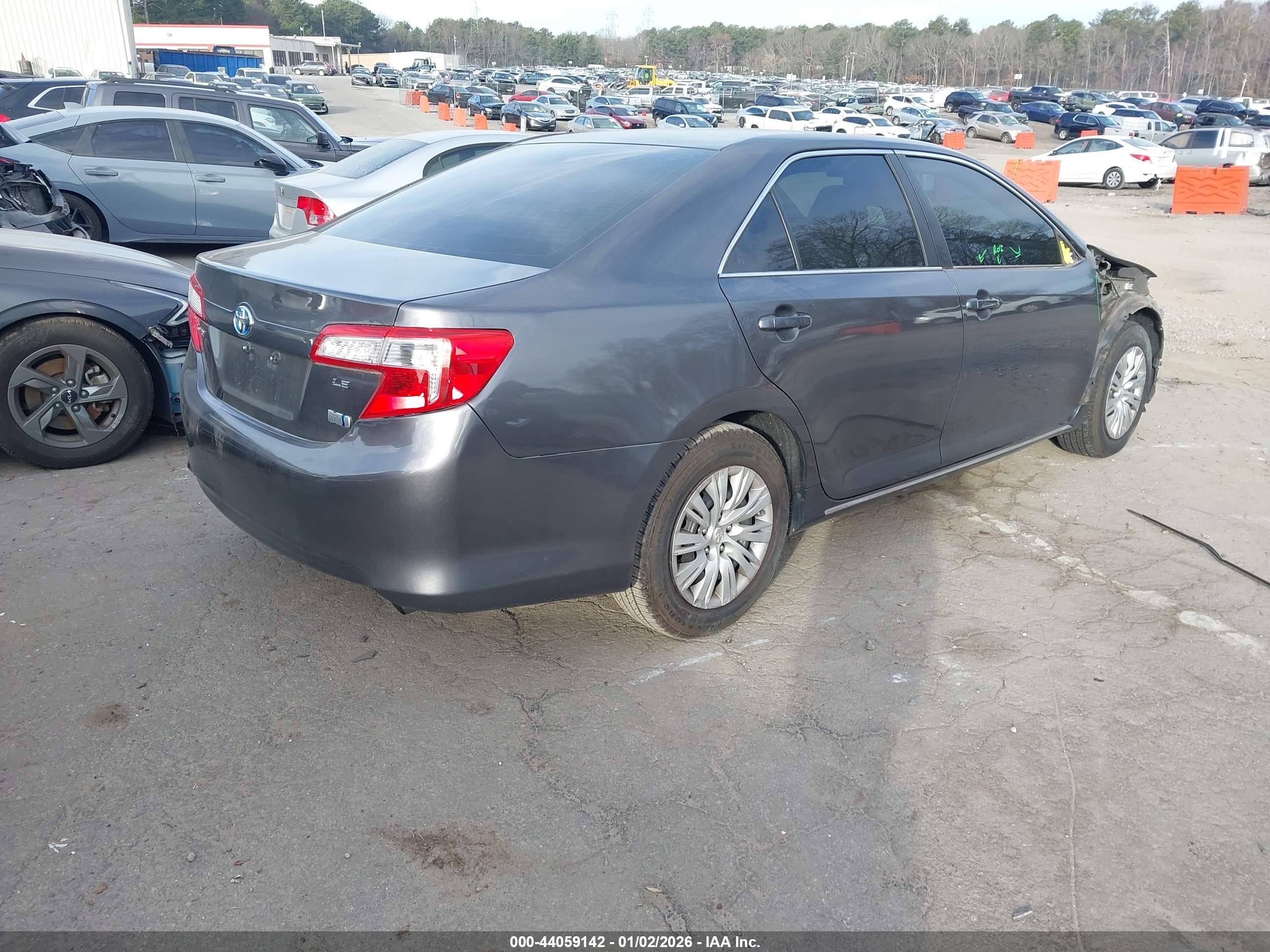 TOYOTA CAMRY image 4