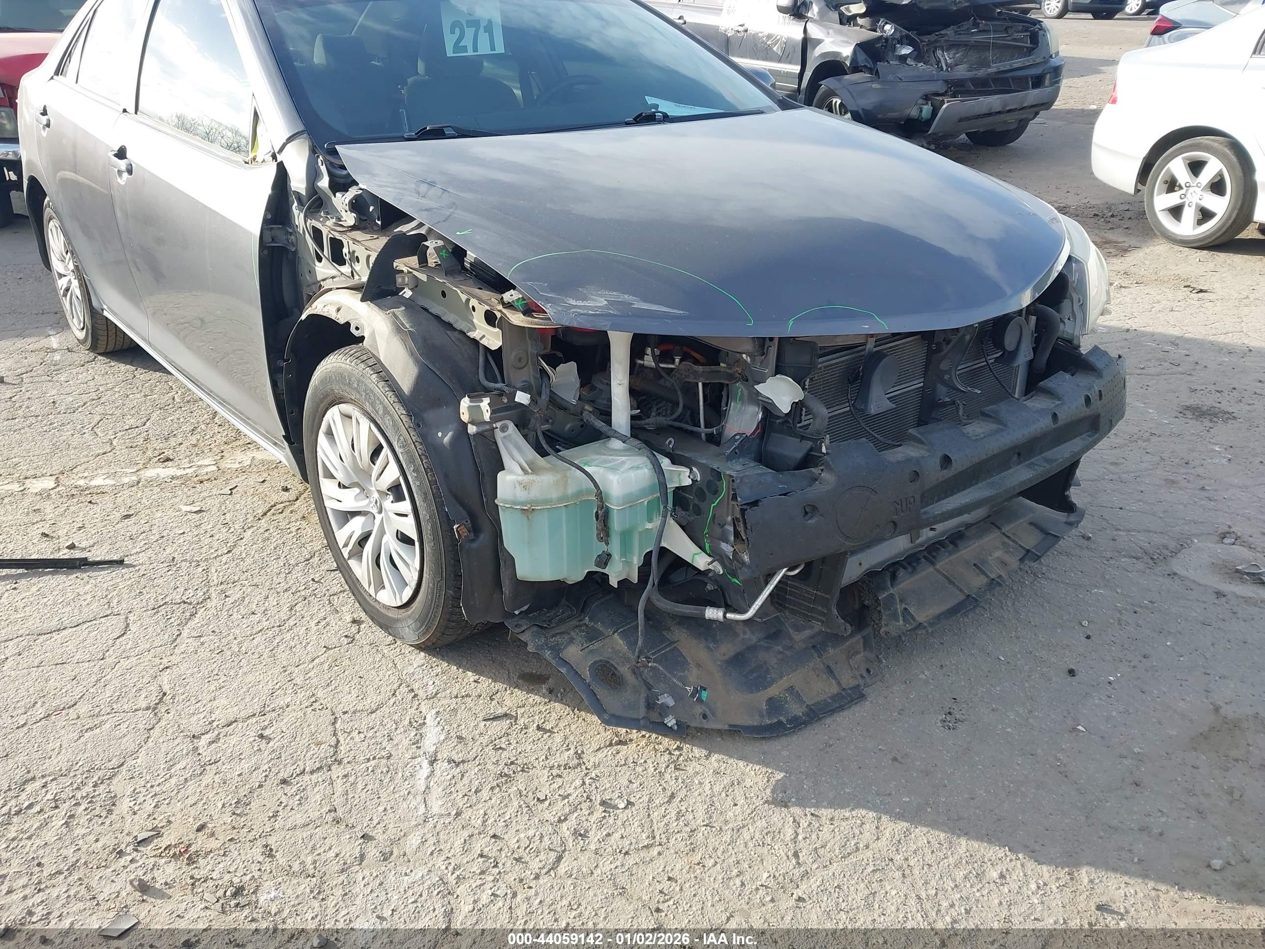 TOYOTA CAMRY image 6