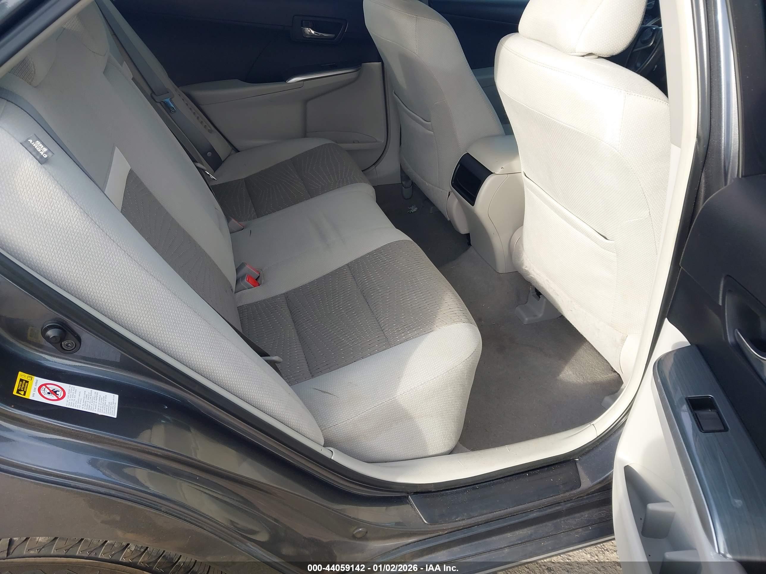 TOYOTA CAMRY image 8