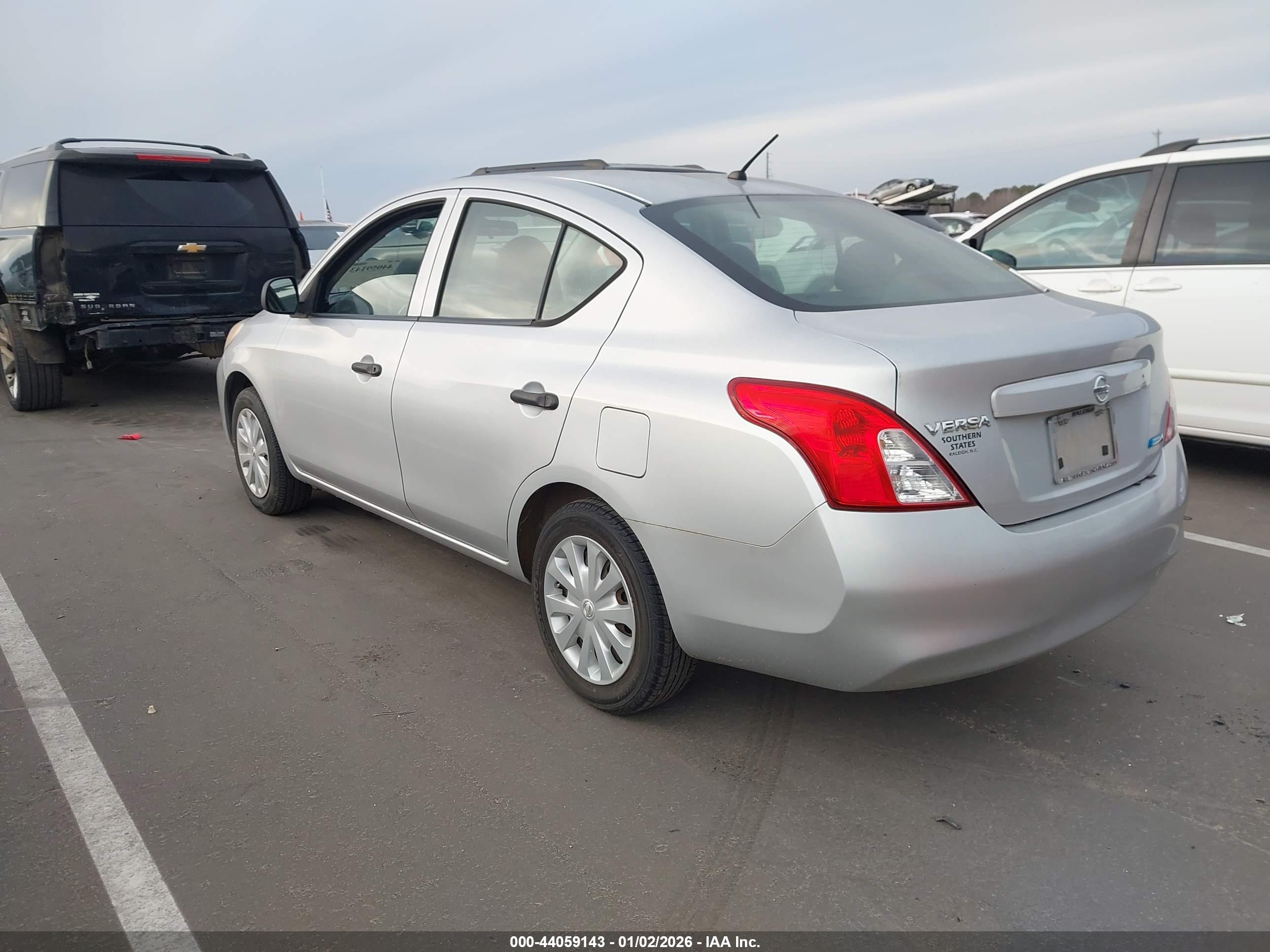 NISSAN VERSA image 3
