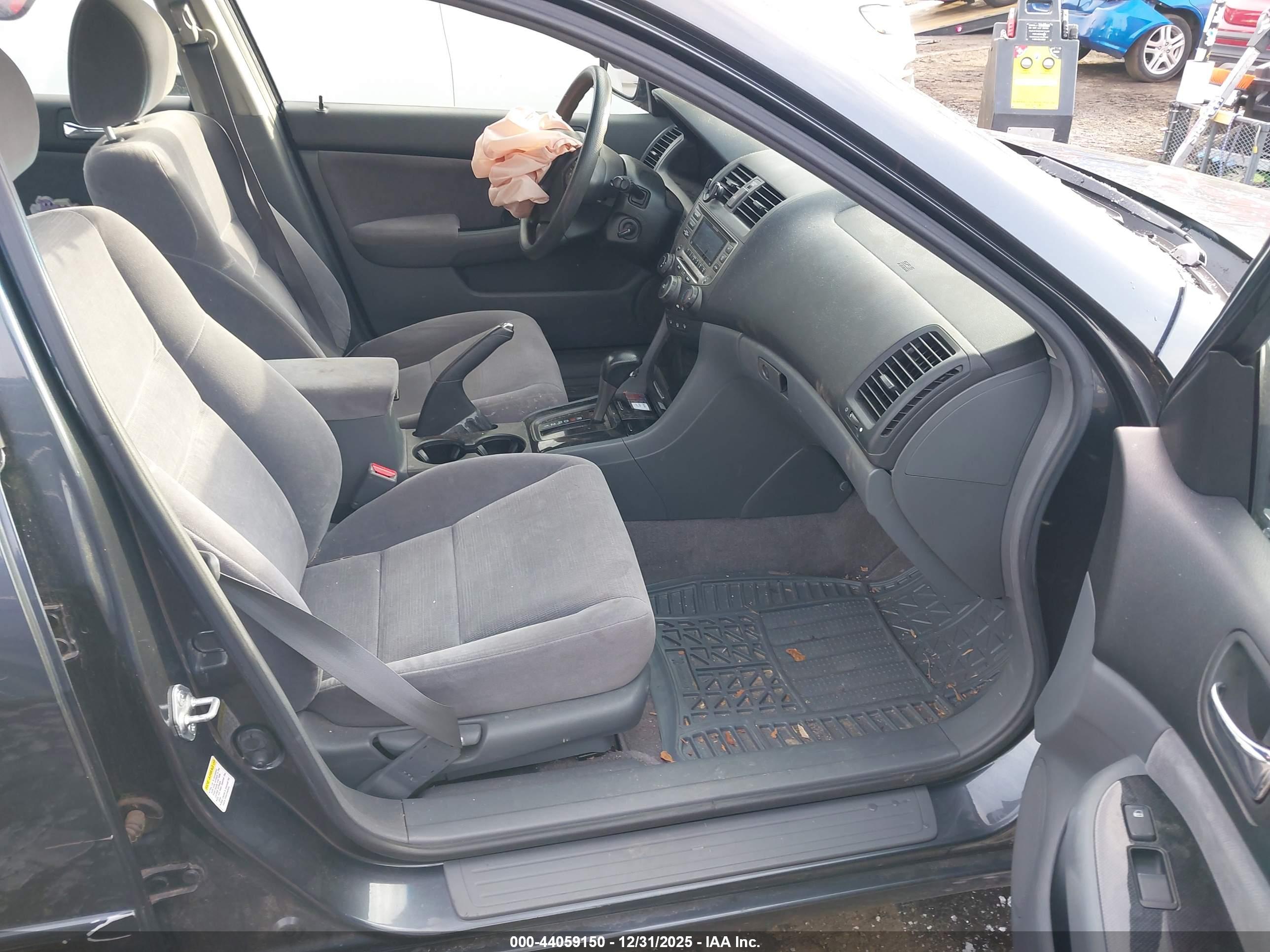 HONDA ACCORD image 5
