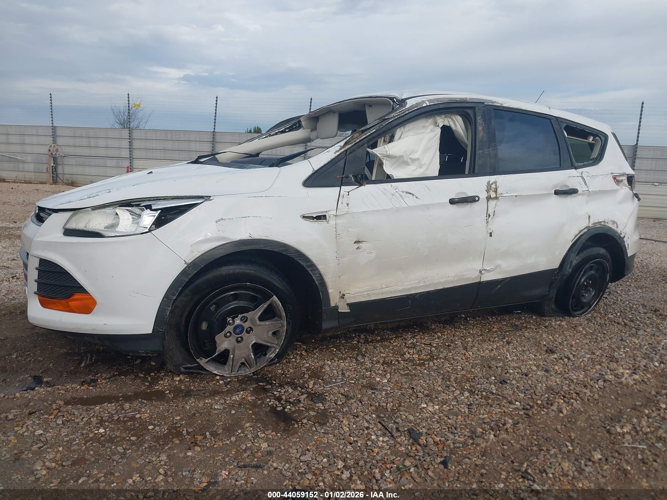 FORD ESCAPE image 2