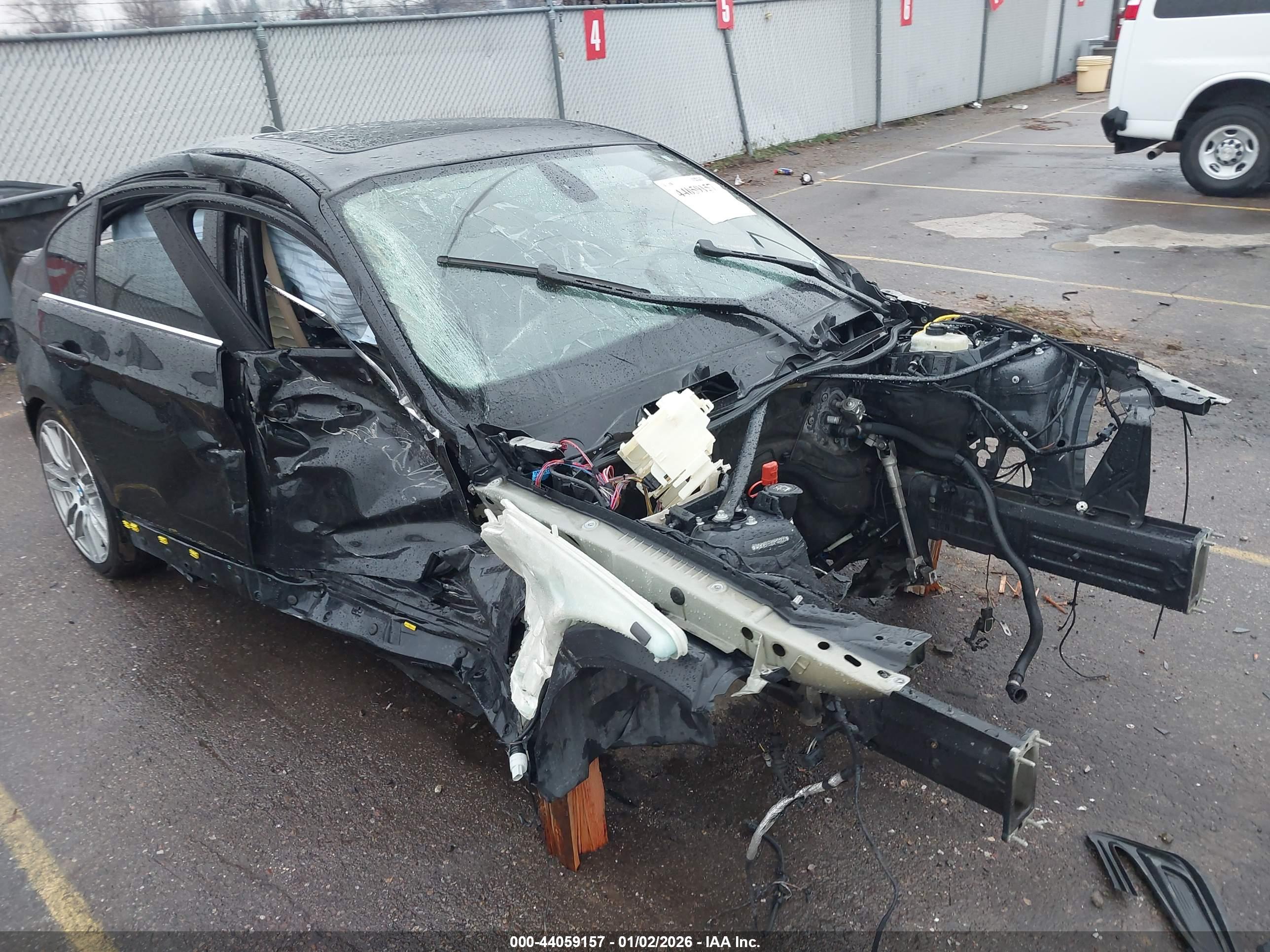 BMW 335I image 6