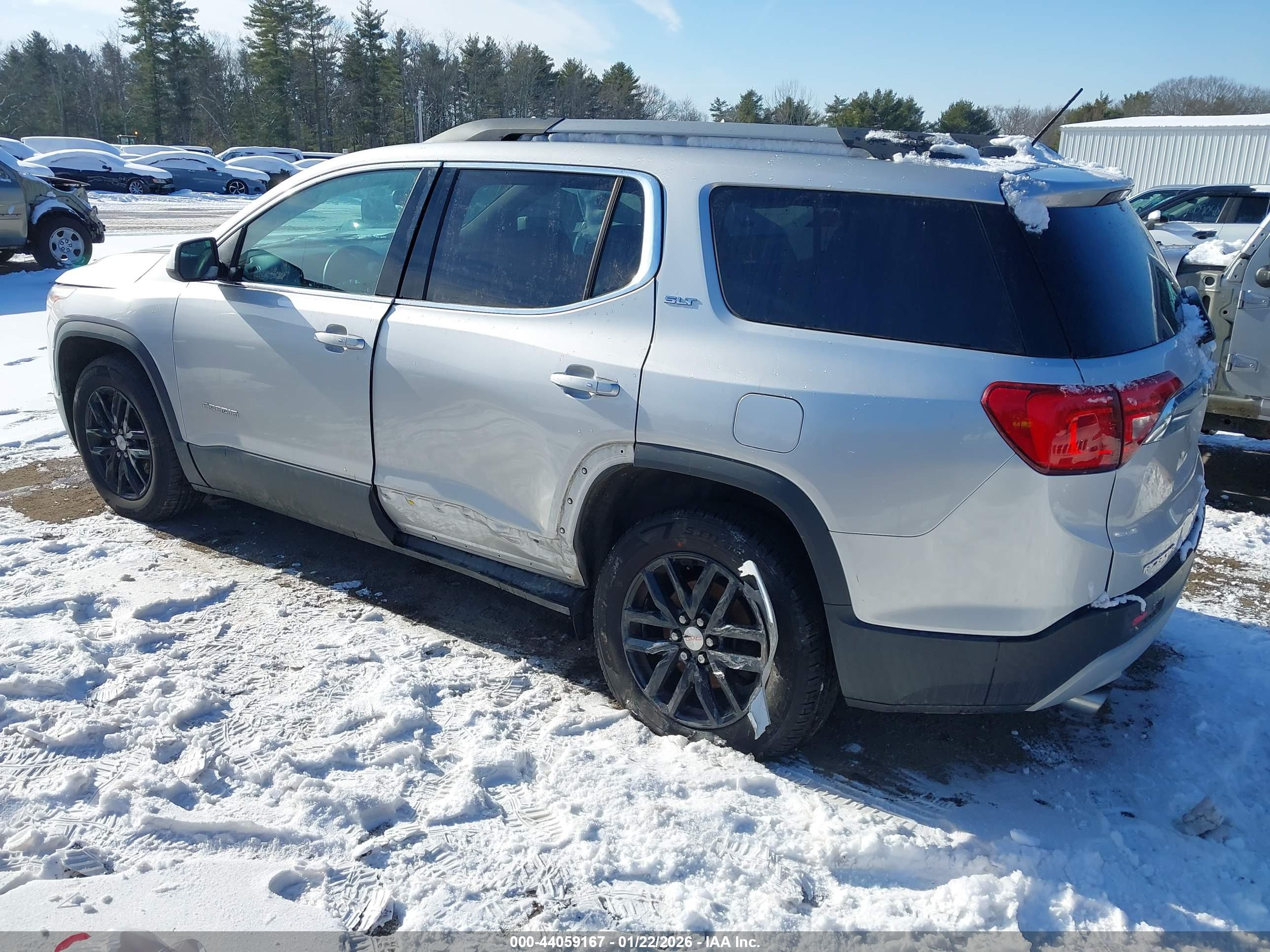 GMC ACADIA image 3