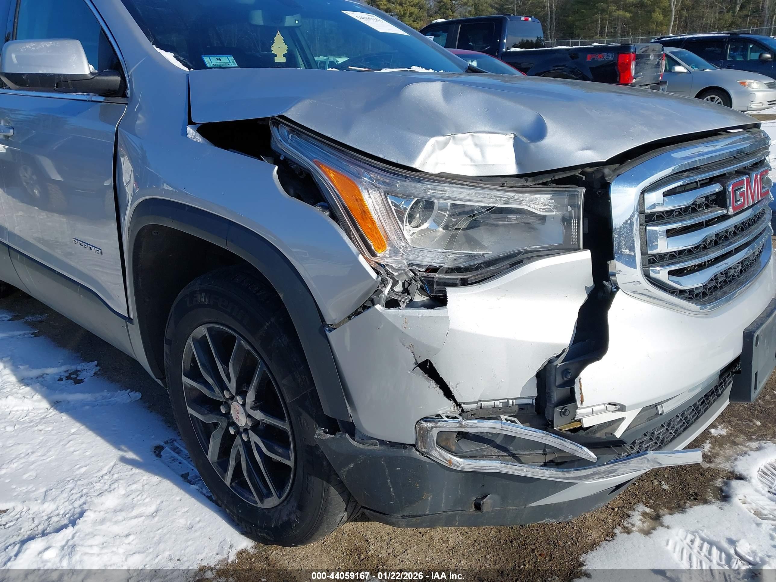 GMC ACADIA image 6