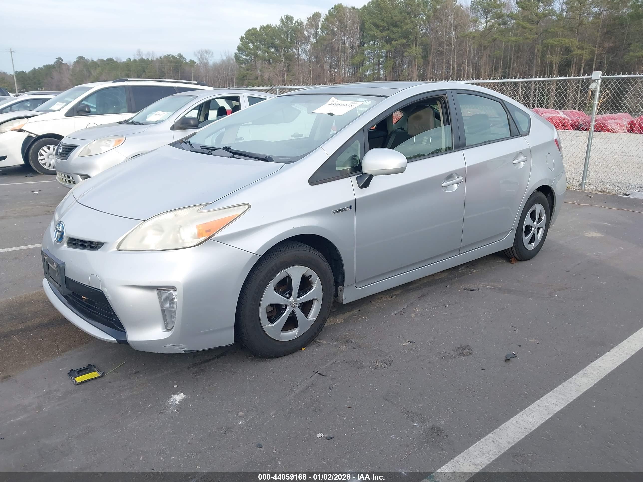 TOYOTA PRIUS image 2