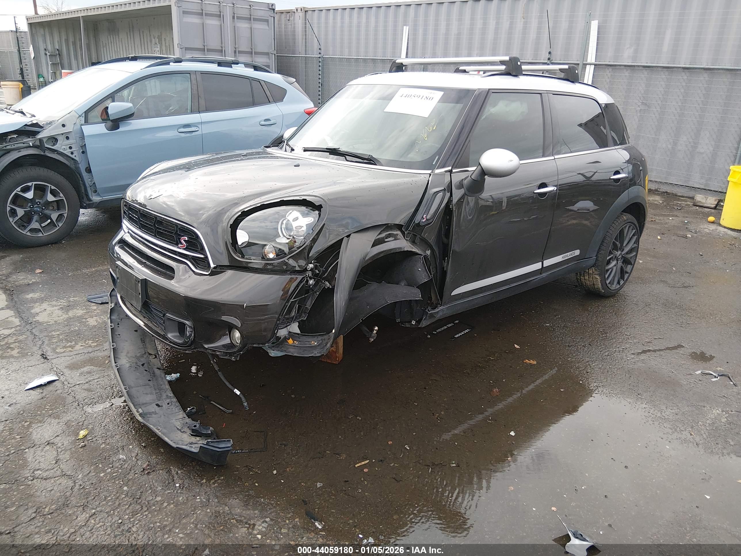 MINI COUNTRYMAN image 2