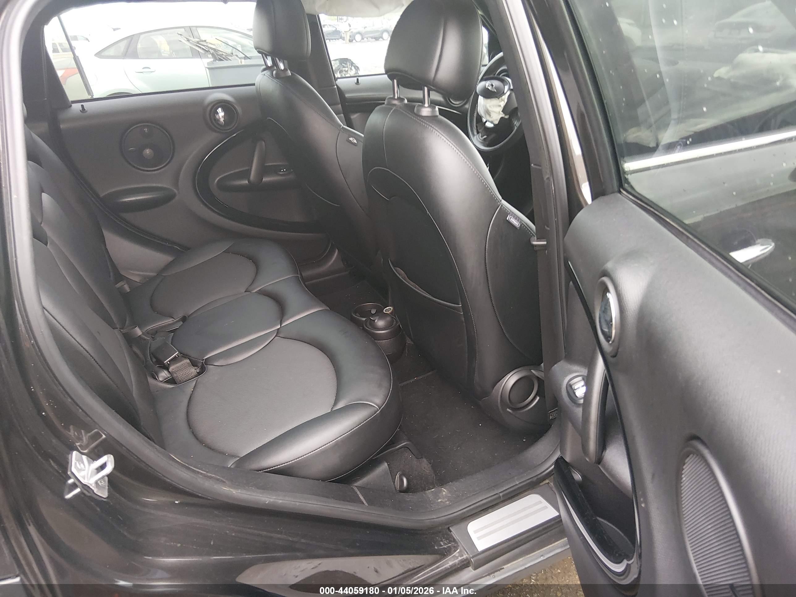 MINI COUNTRYMAN image 8