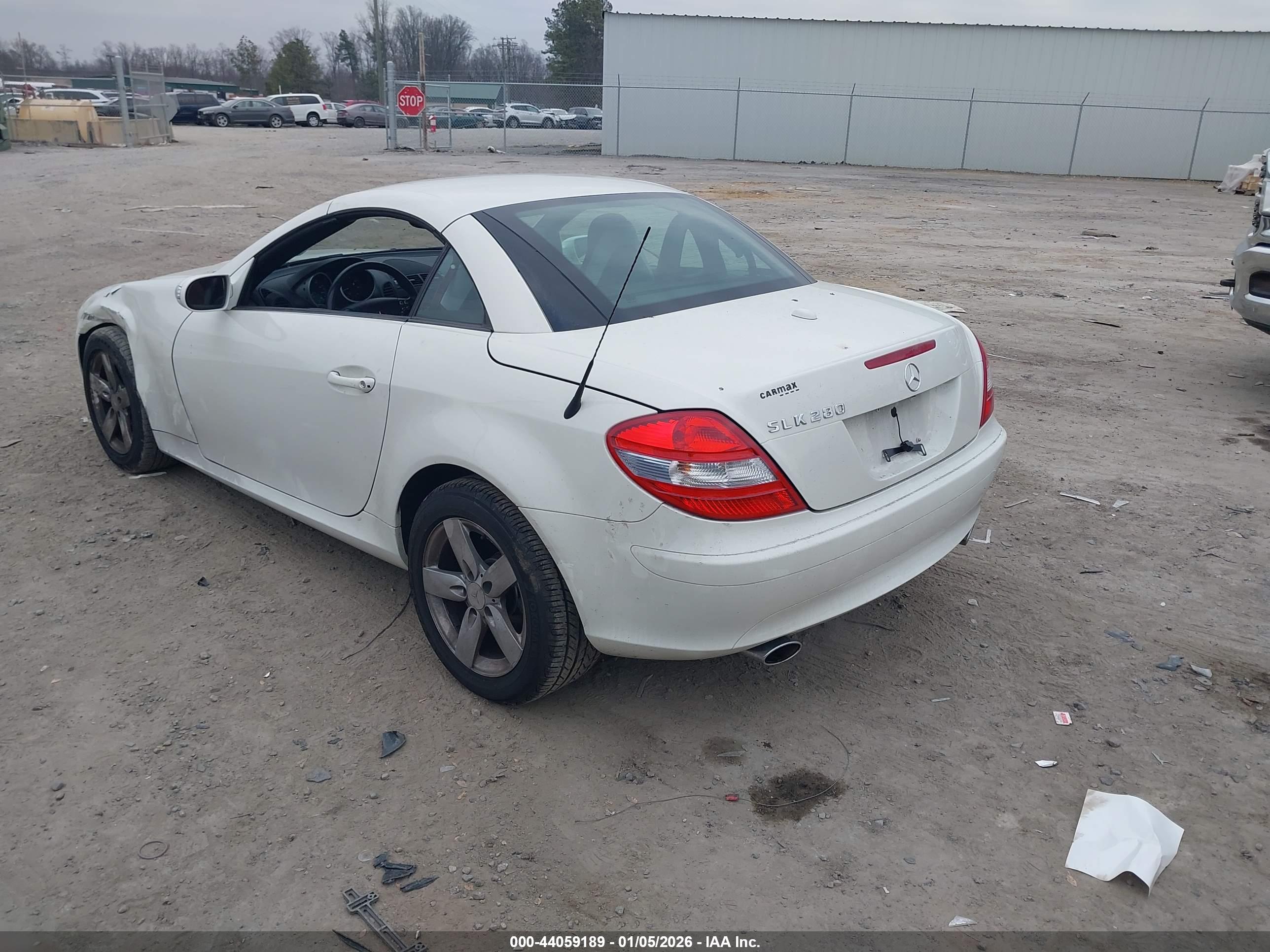 MERCEDES-BENZ SLK image 3