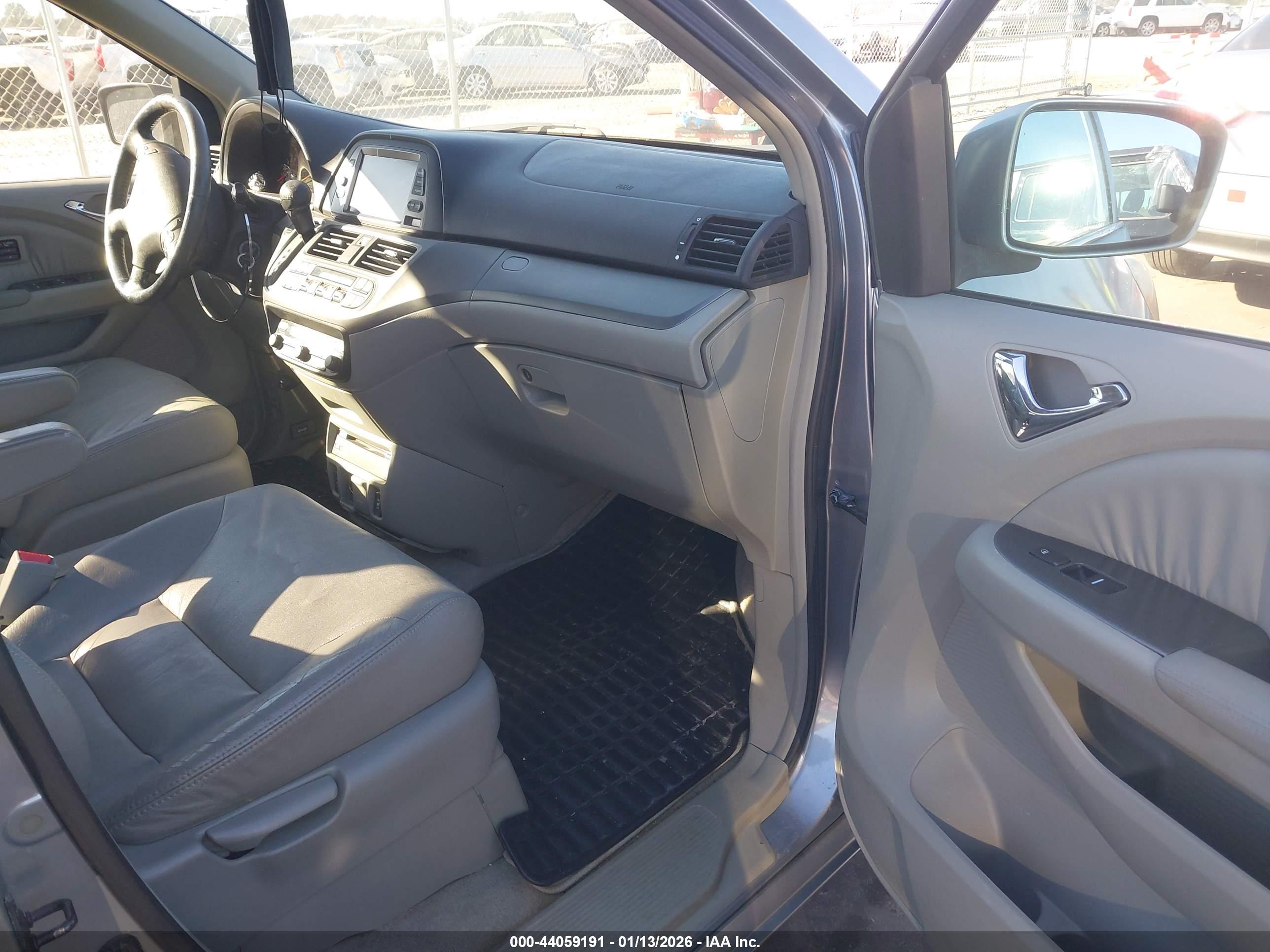 HONDA ODYSSEY image 5