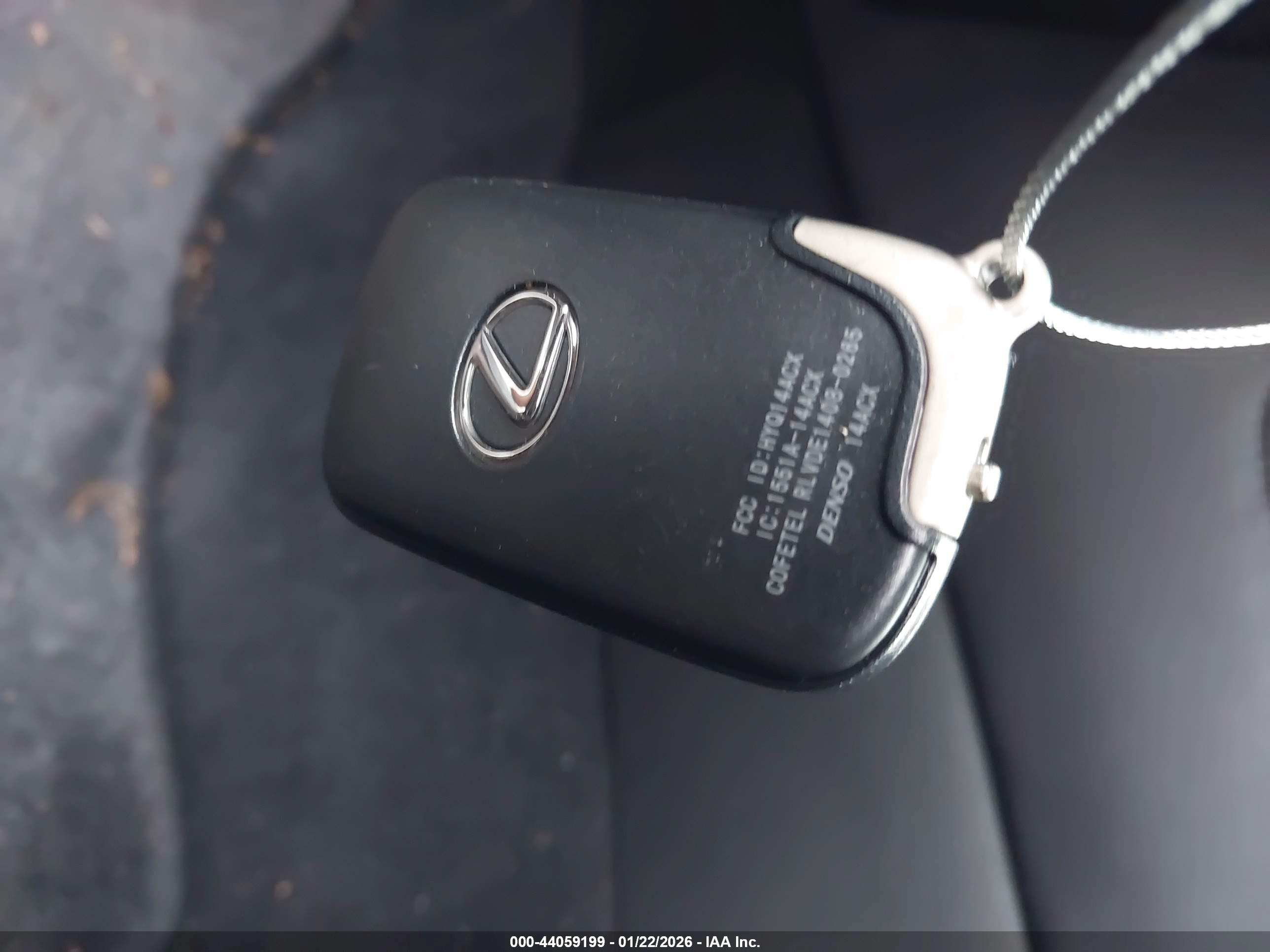 LEXUS GX image 11