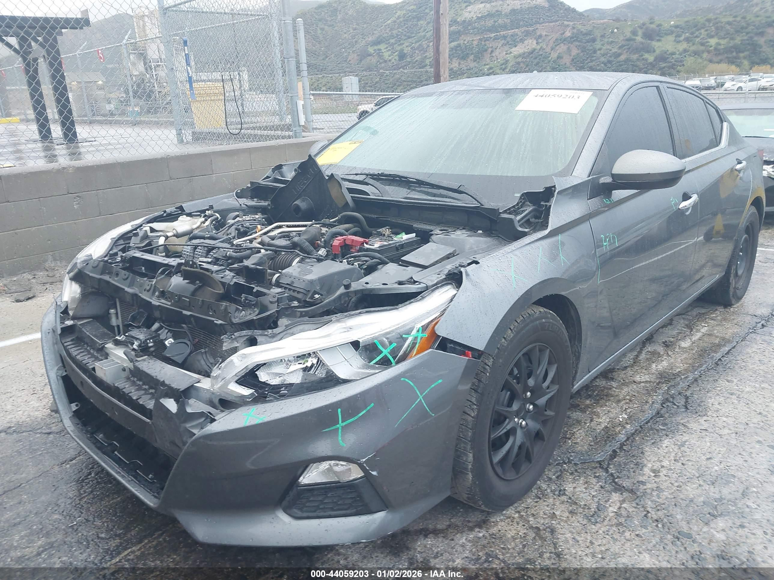 NISSAN ALTIMA image 2