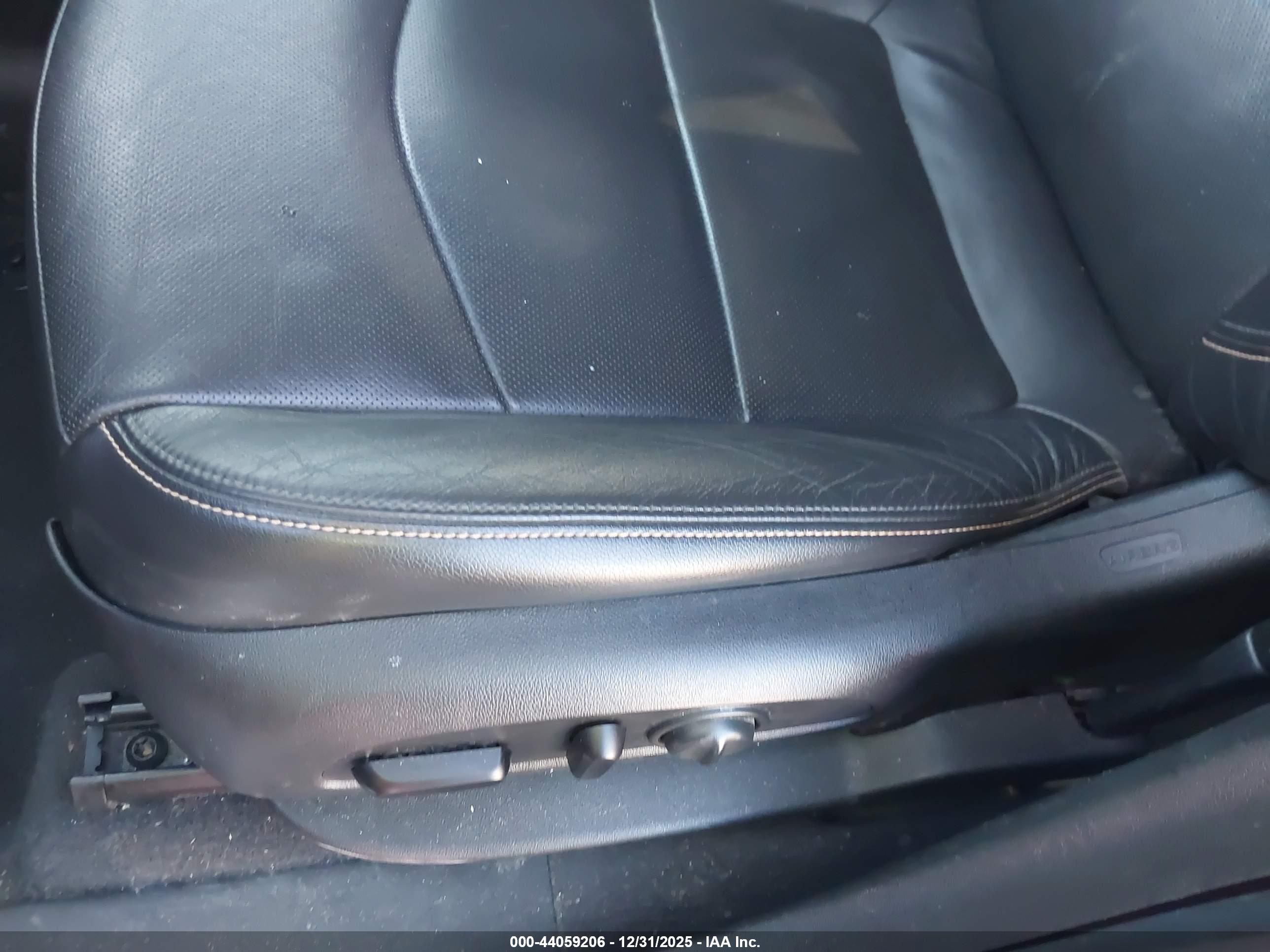 CHEVROLET EQUINOX image 9