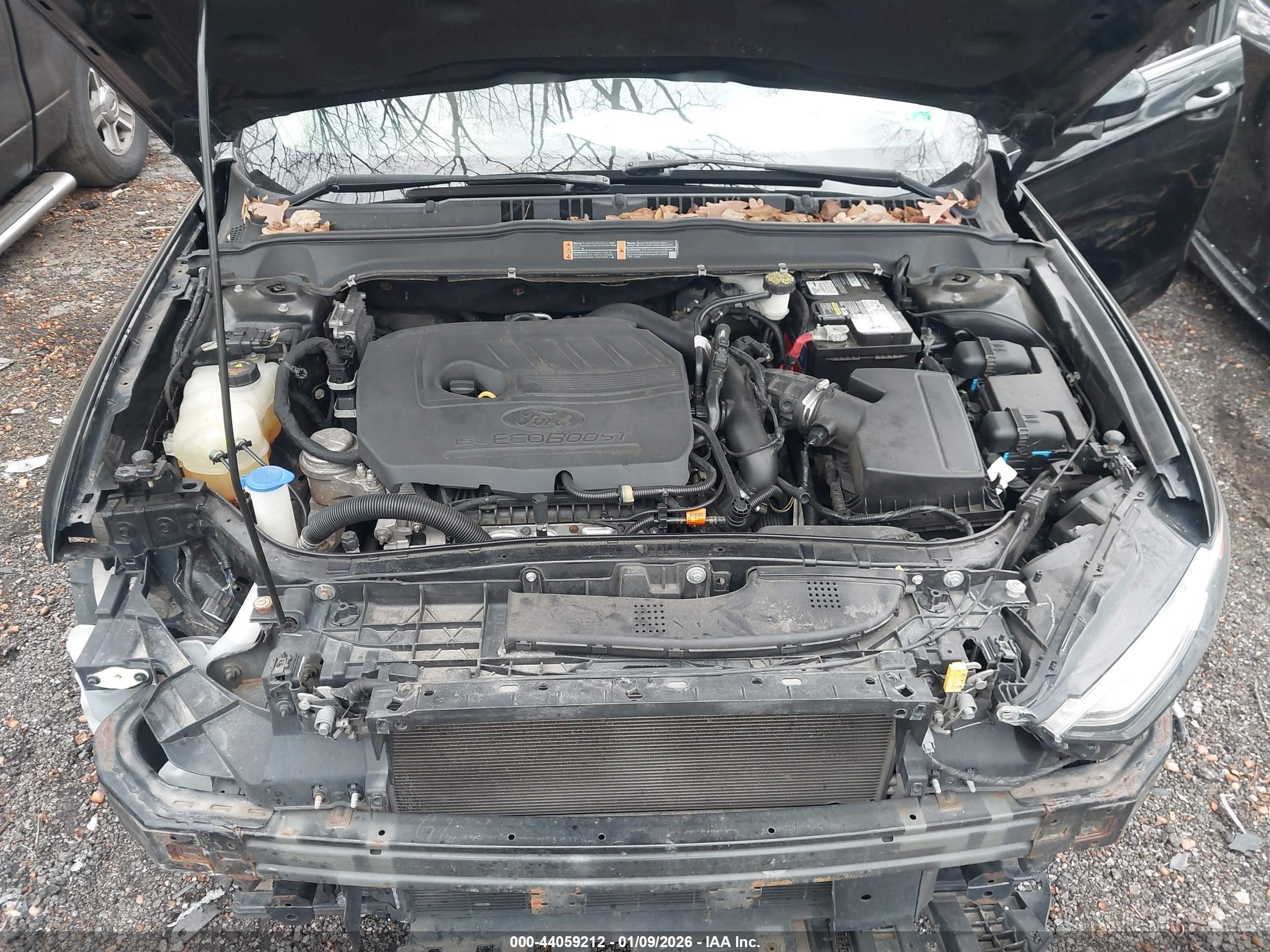 FORD FUSION image 10