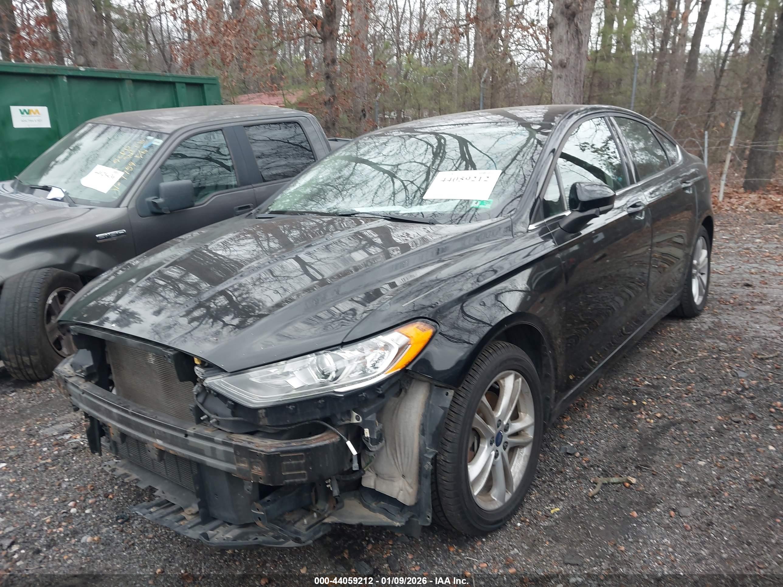 FORD FUSION image 2