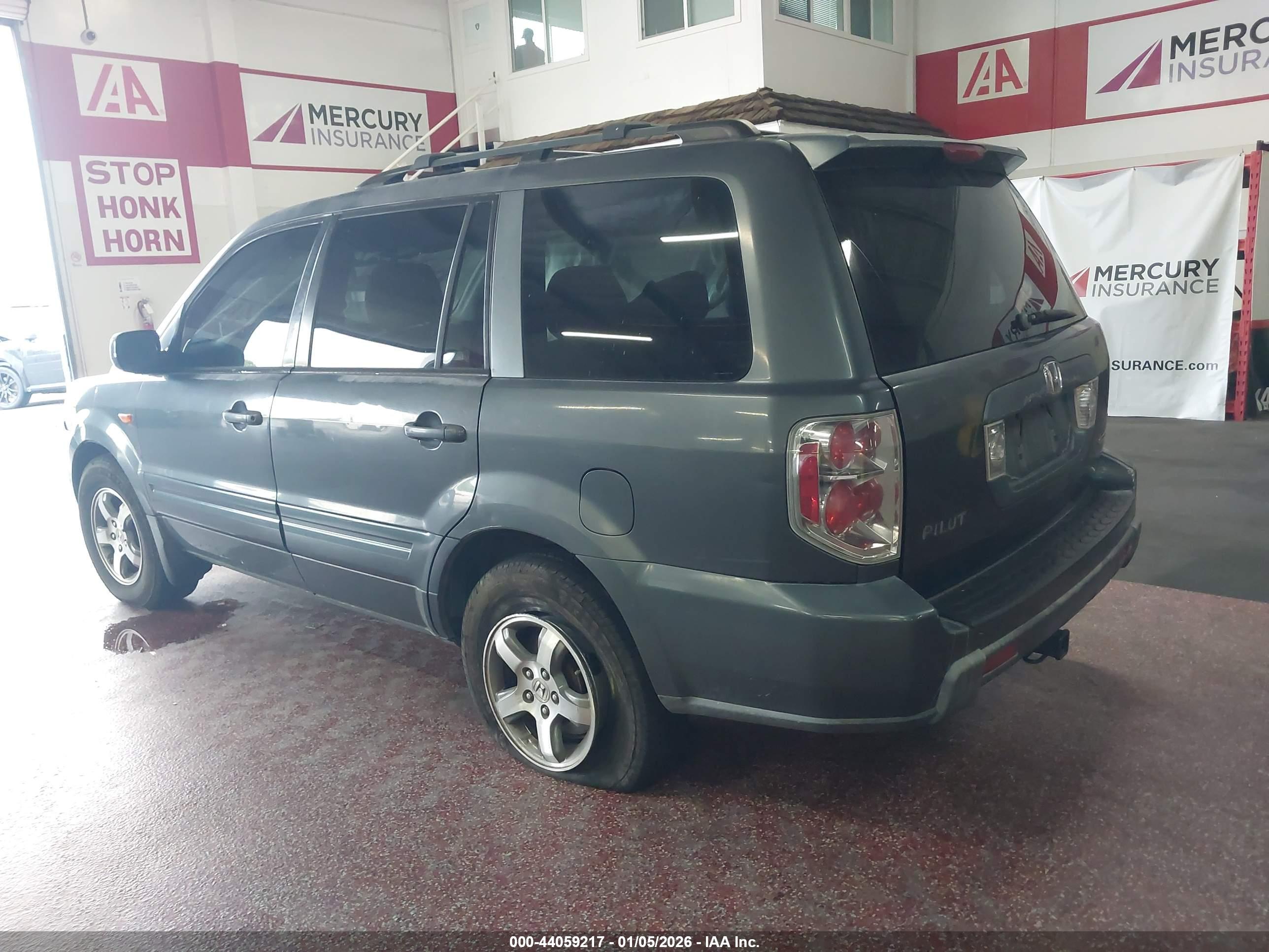 HONDA PILOT image 3