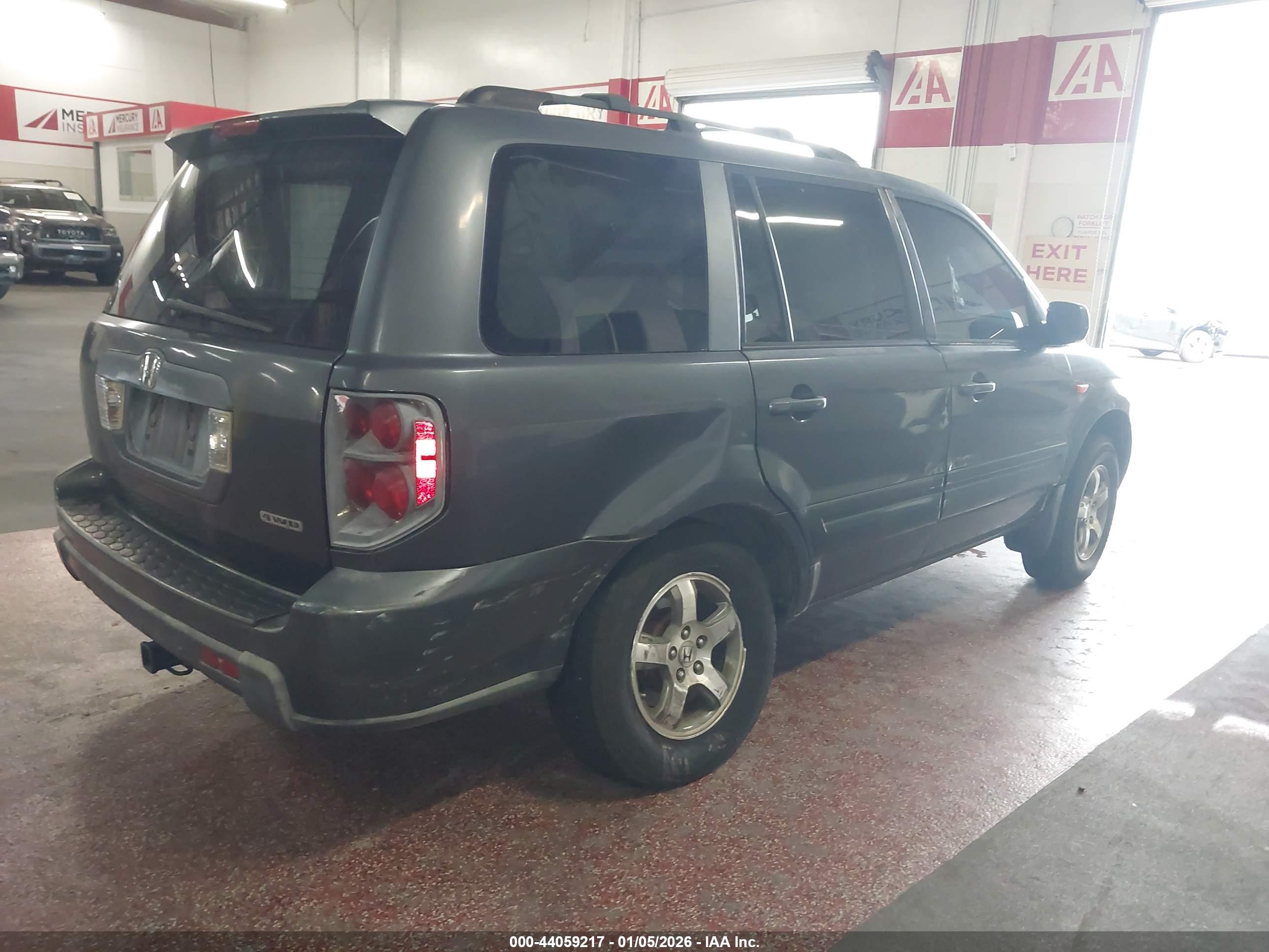 HONDA PILOT image 4