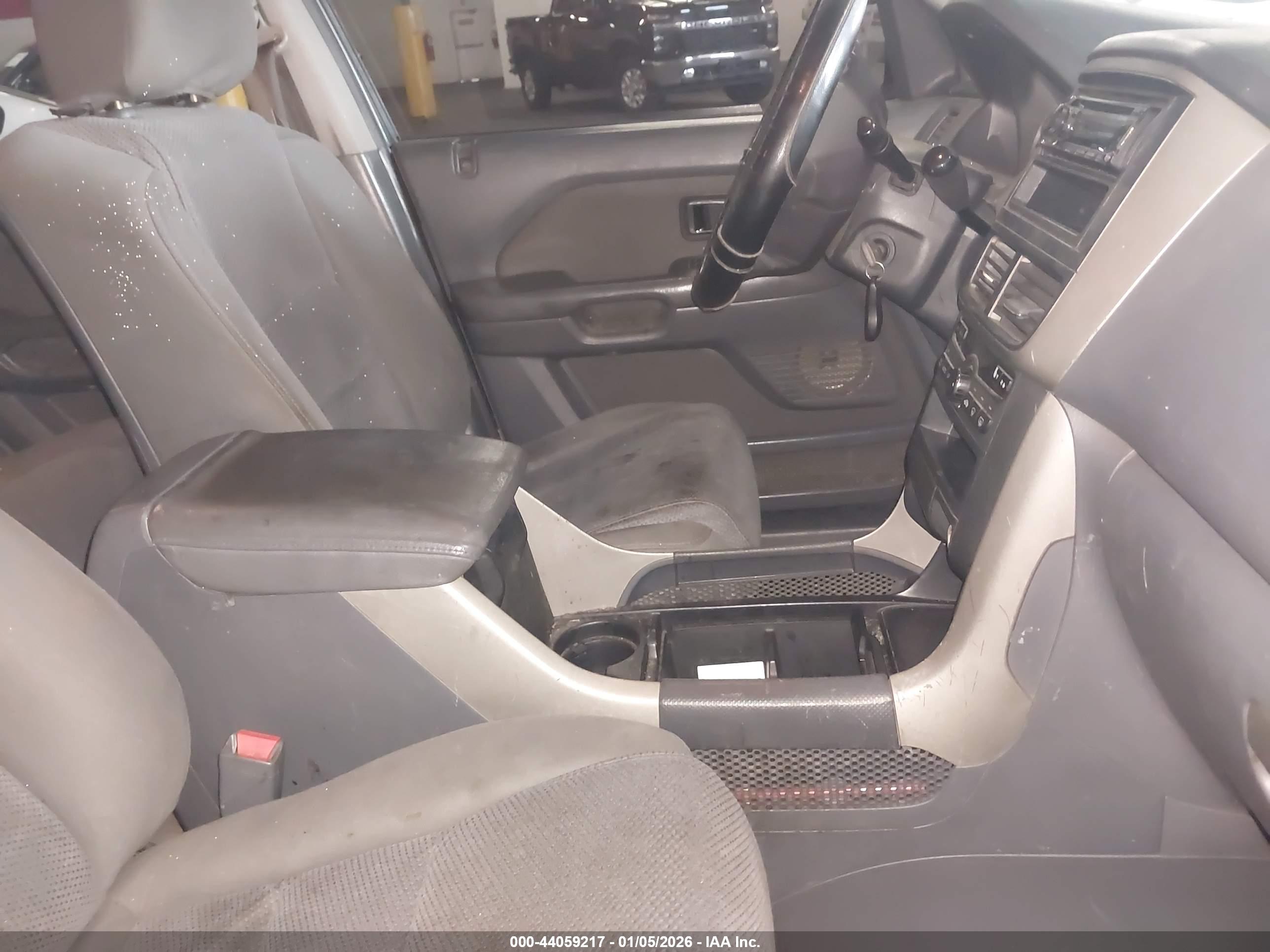 HONDA PILOT image 5