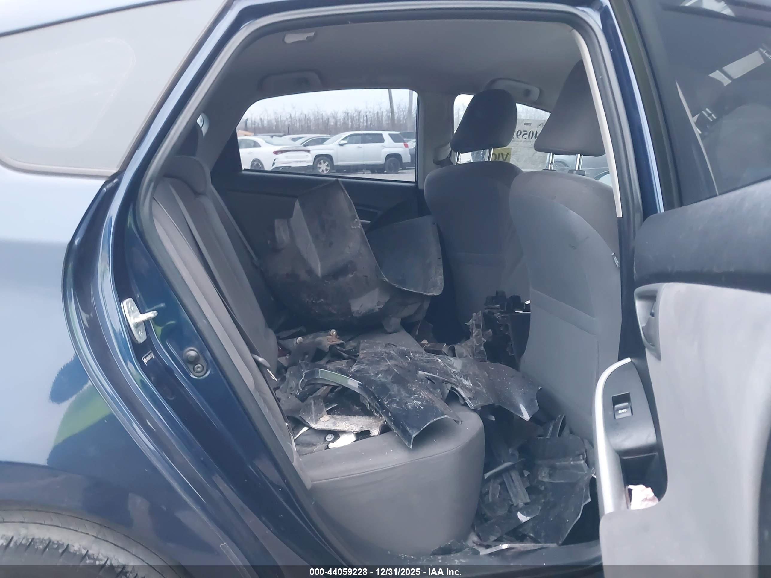 TOYOTA PRIUS image 8