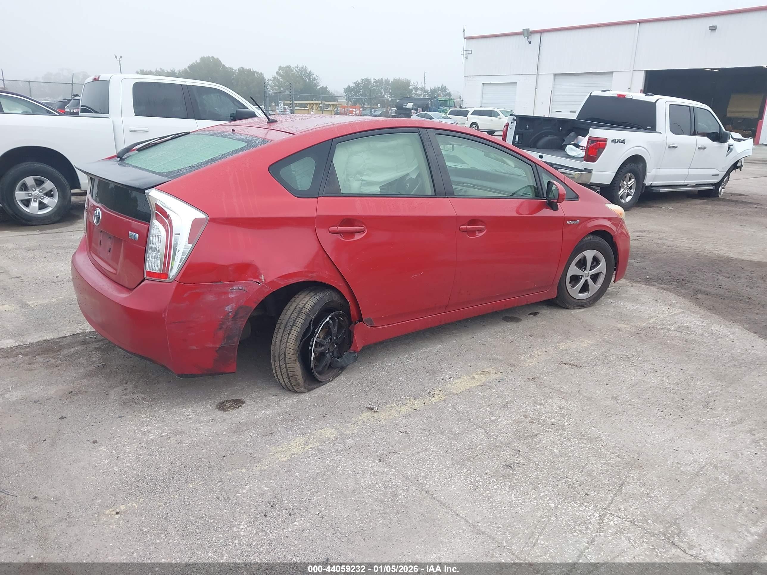 TOYOTA PRIUS image 4