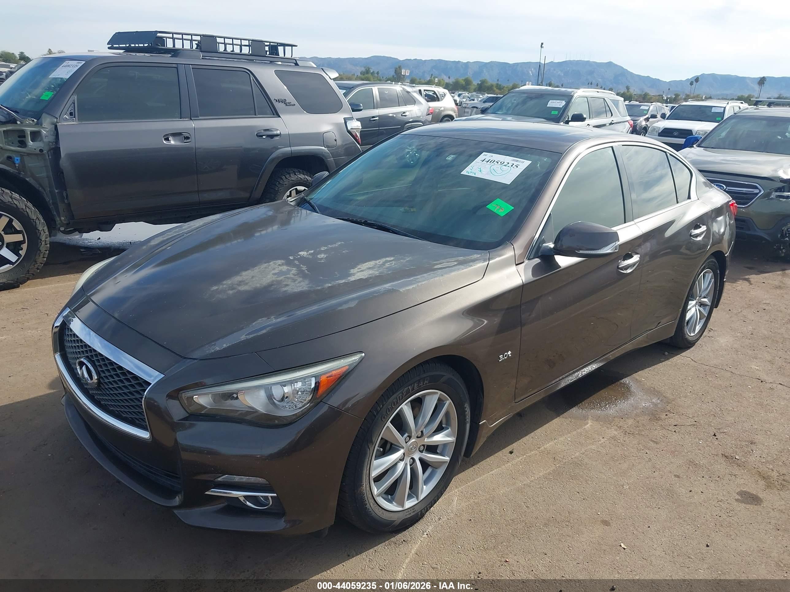 INFINITI Q50 image 2
