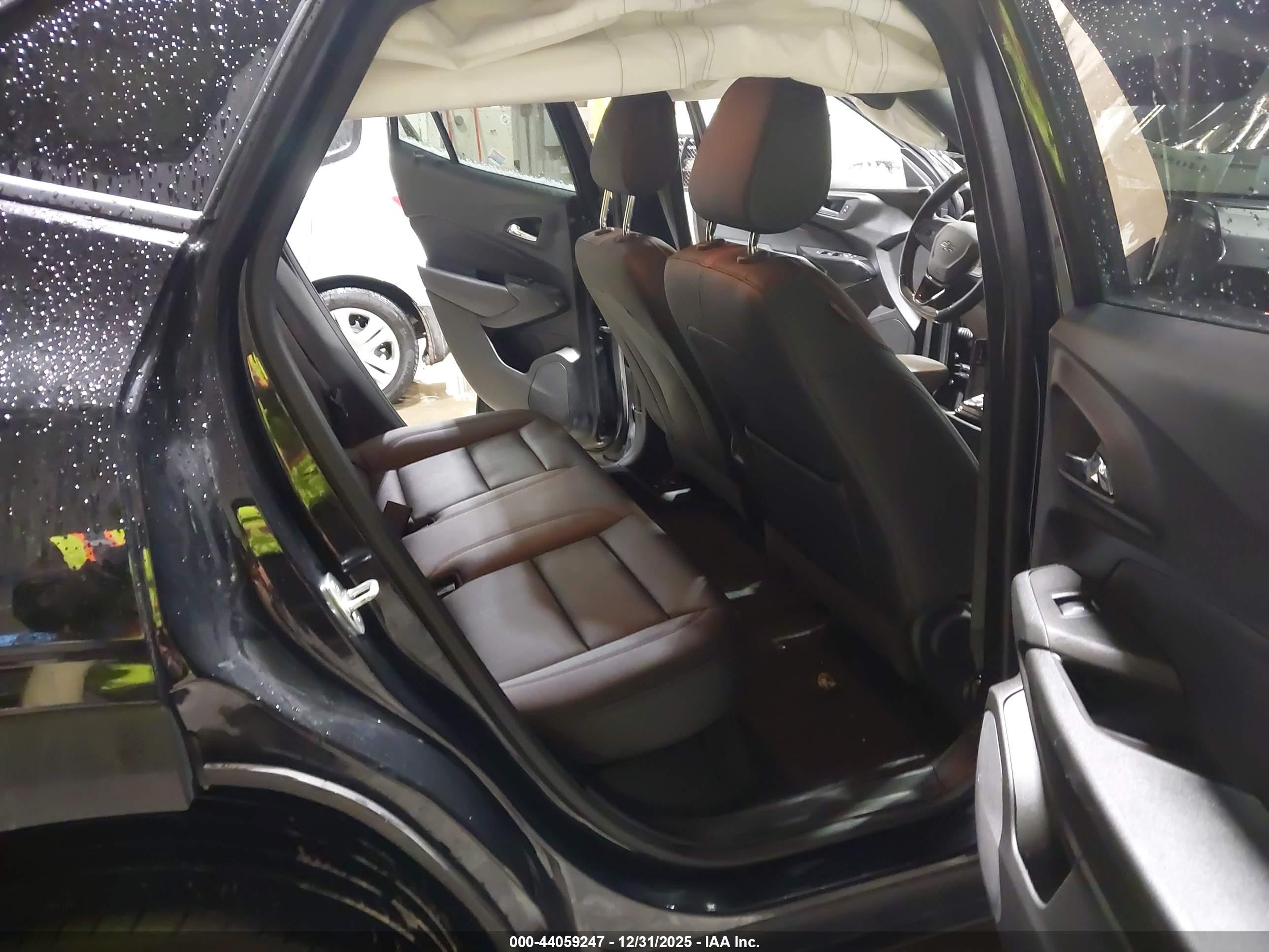 CHEVROLET TRAX image 8