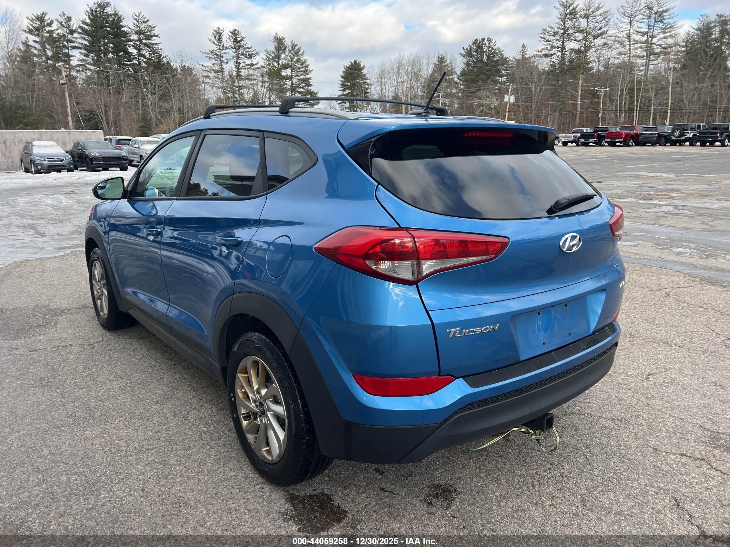 HYUNDAI TUCSON image 3