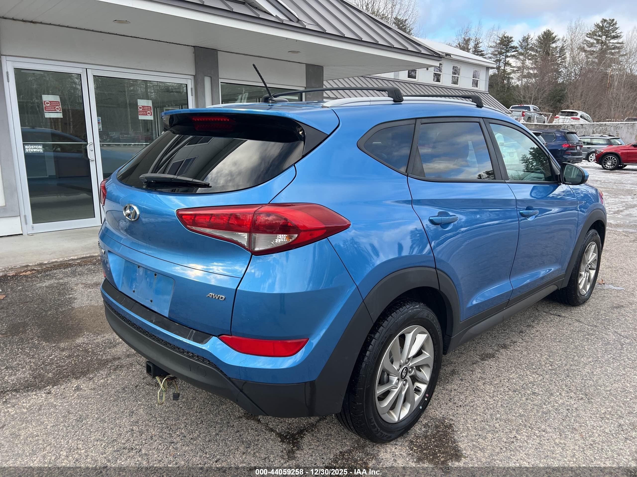 HYUNDAI TUCSON image 4