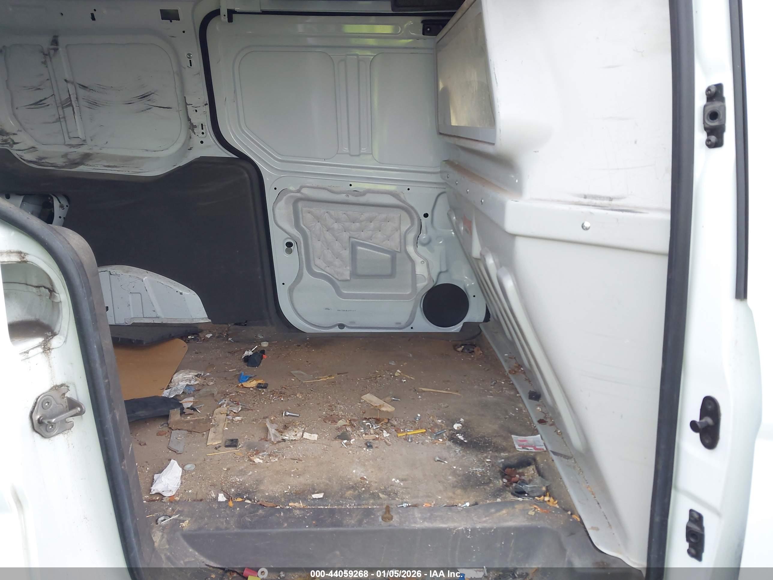 FORD TRANSIT image 8