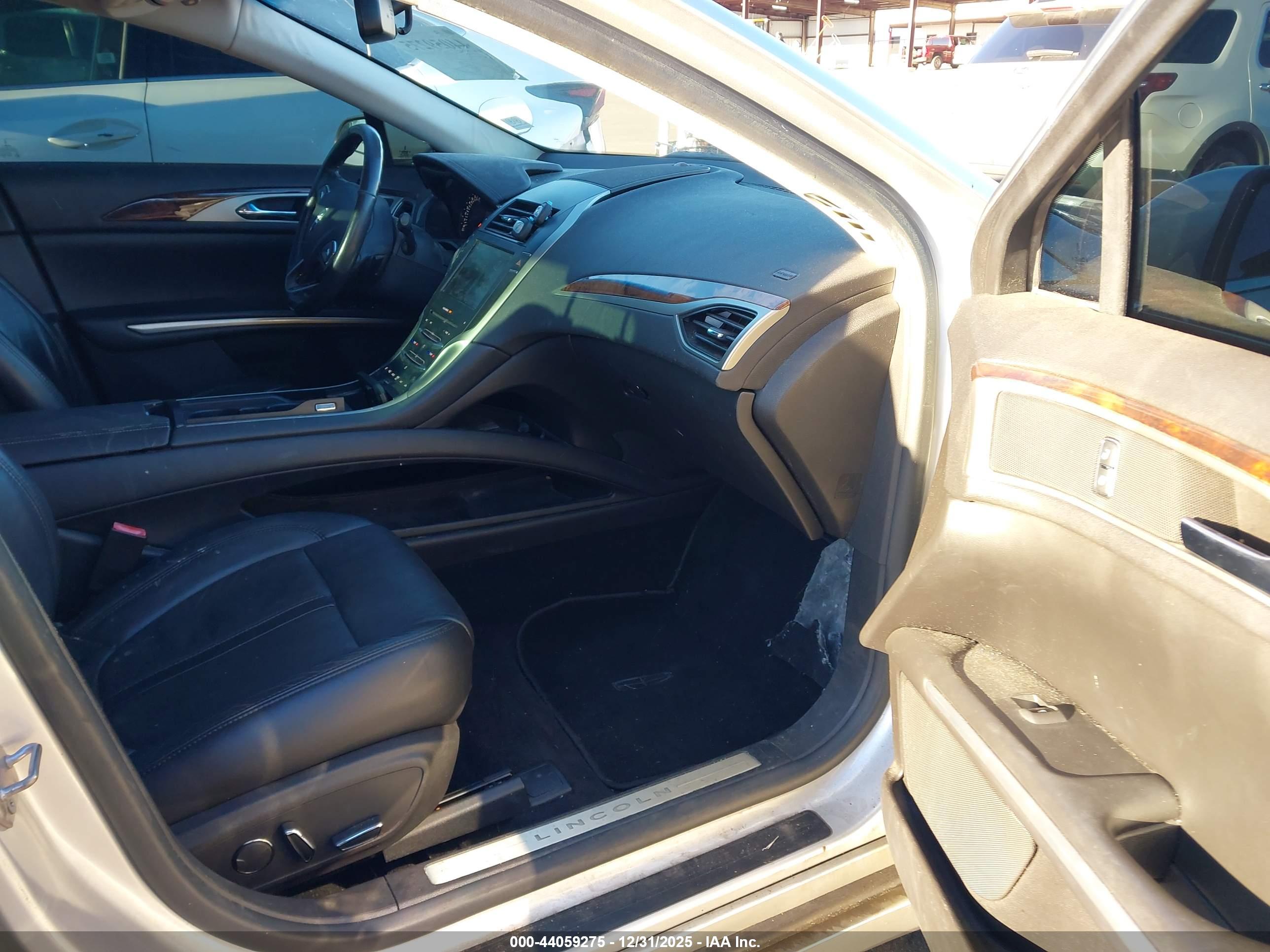LINCOLN MKZ image 5