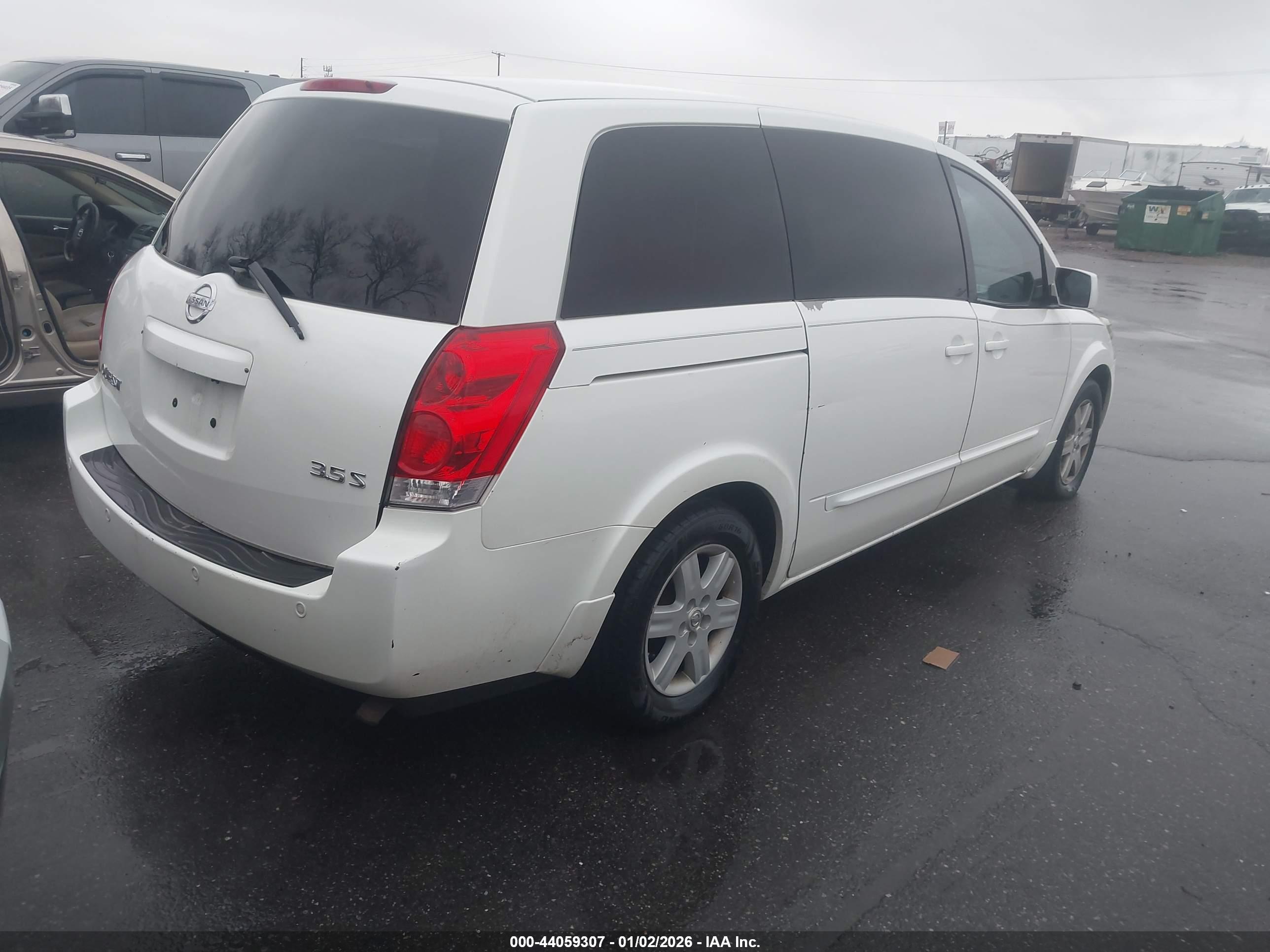 NISSAN QUEST image 4