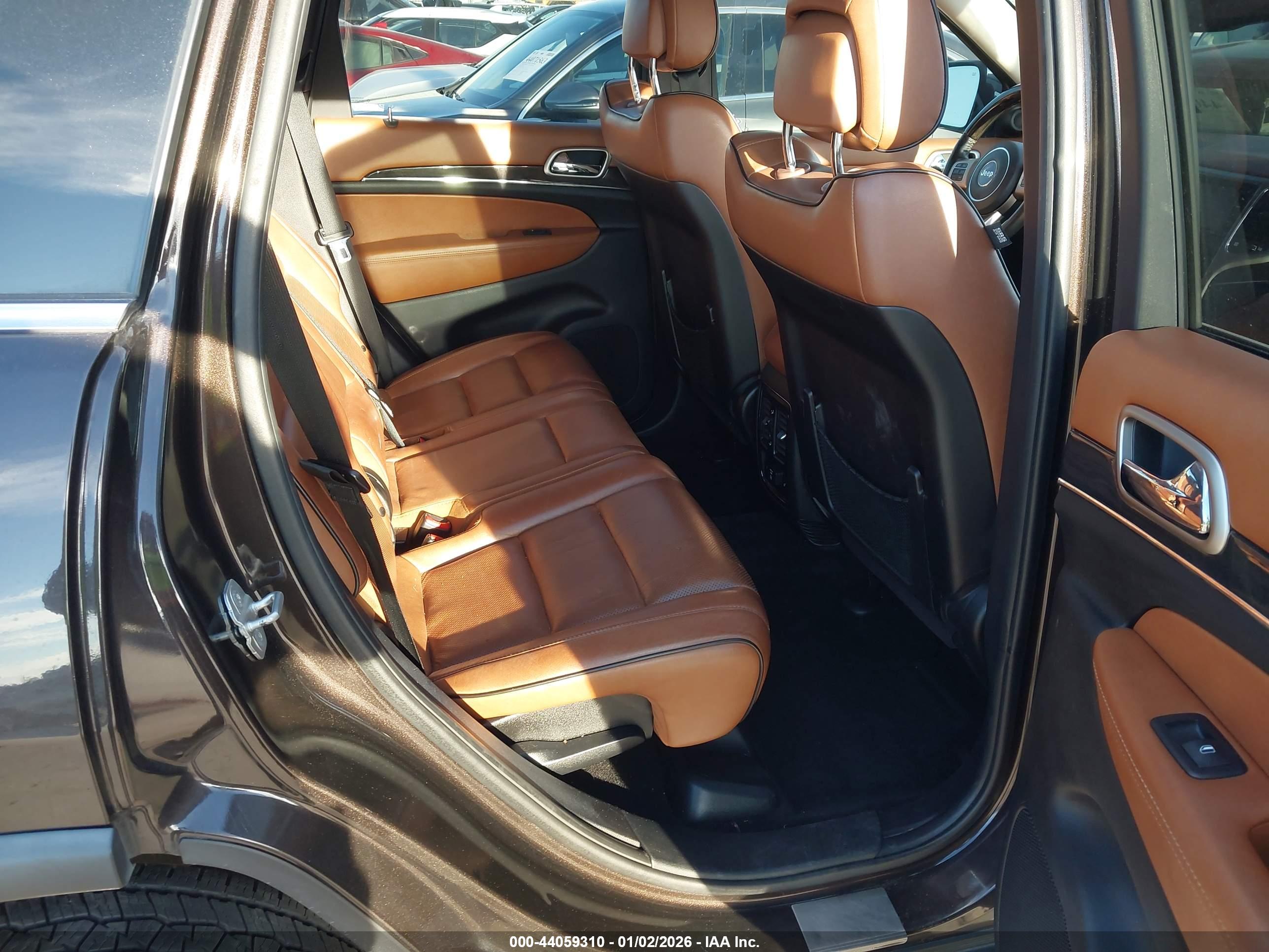 JEEP GRAND image 8