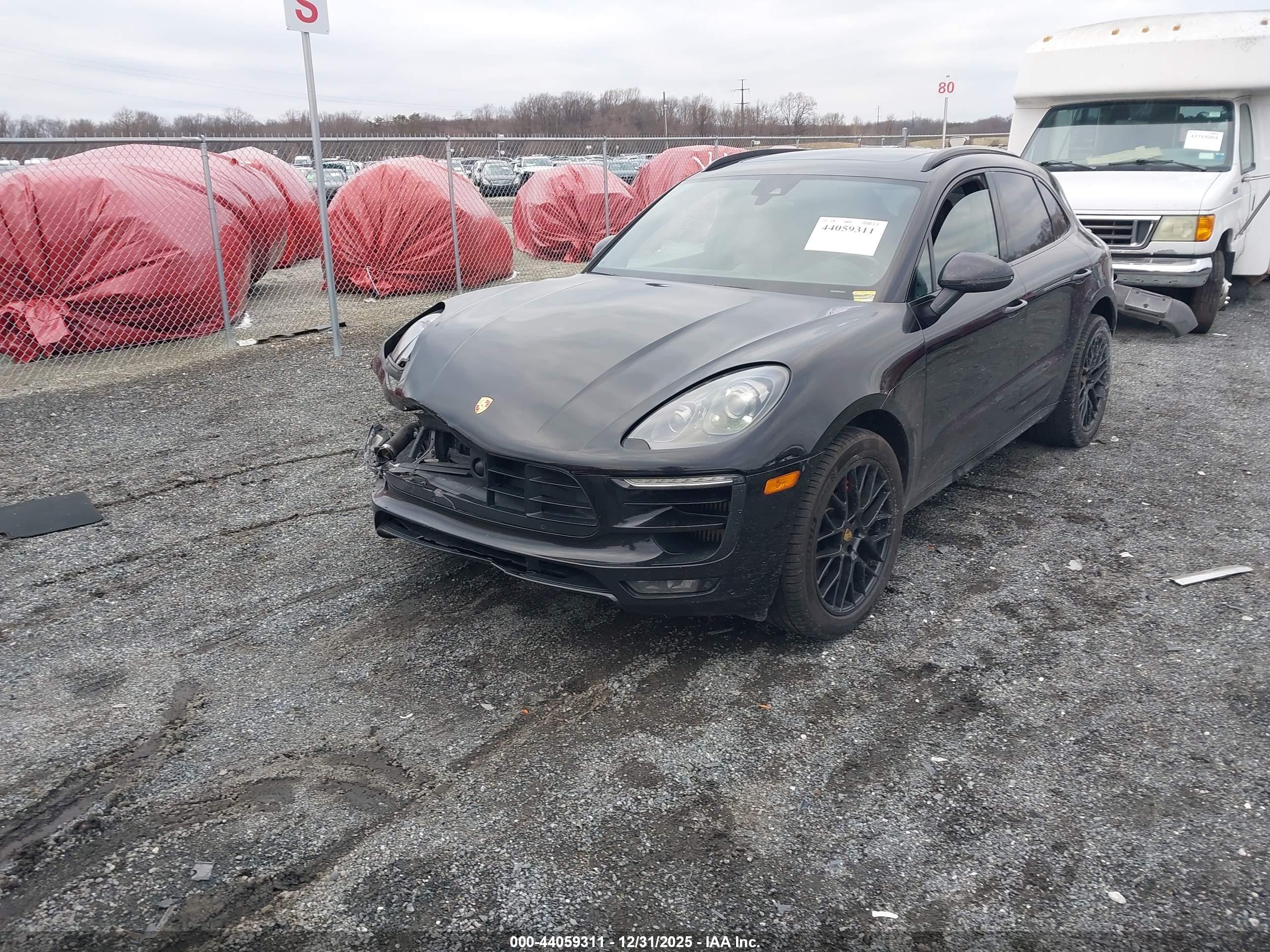 PORSCHE MACAN image 2