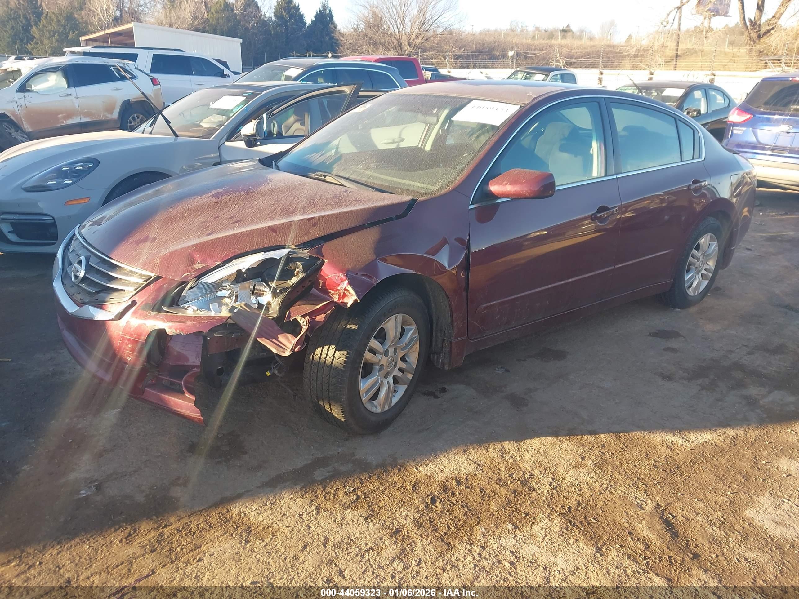 NISSAN ALTIMA image 2