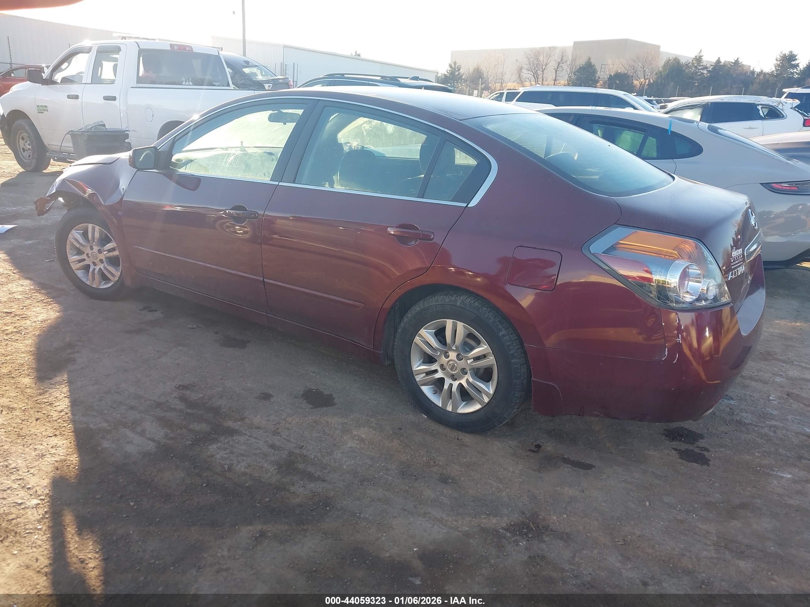 NISSAN ALTIMA image 3