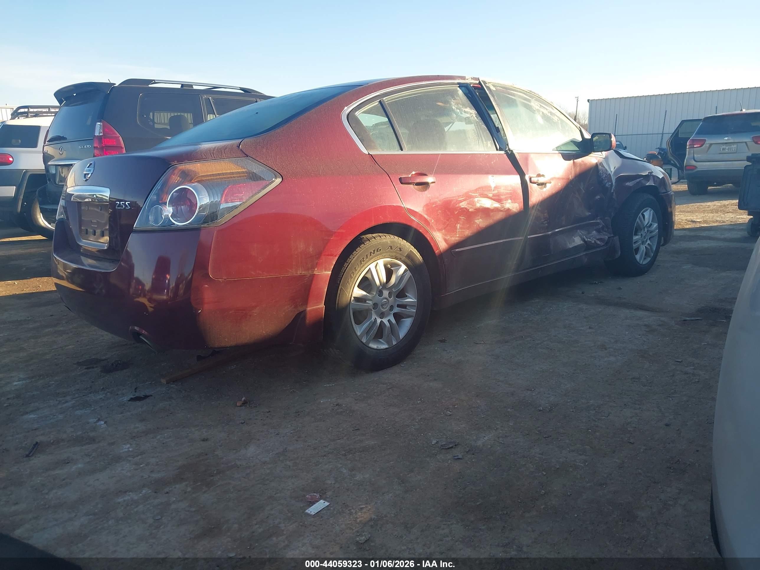 NISSAN ALTIMA image 4