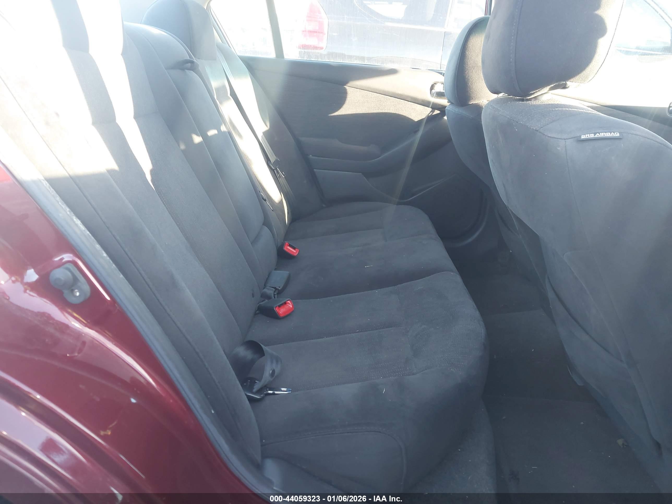 NISSAN ALTIMA image 8