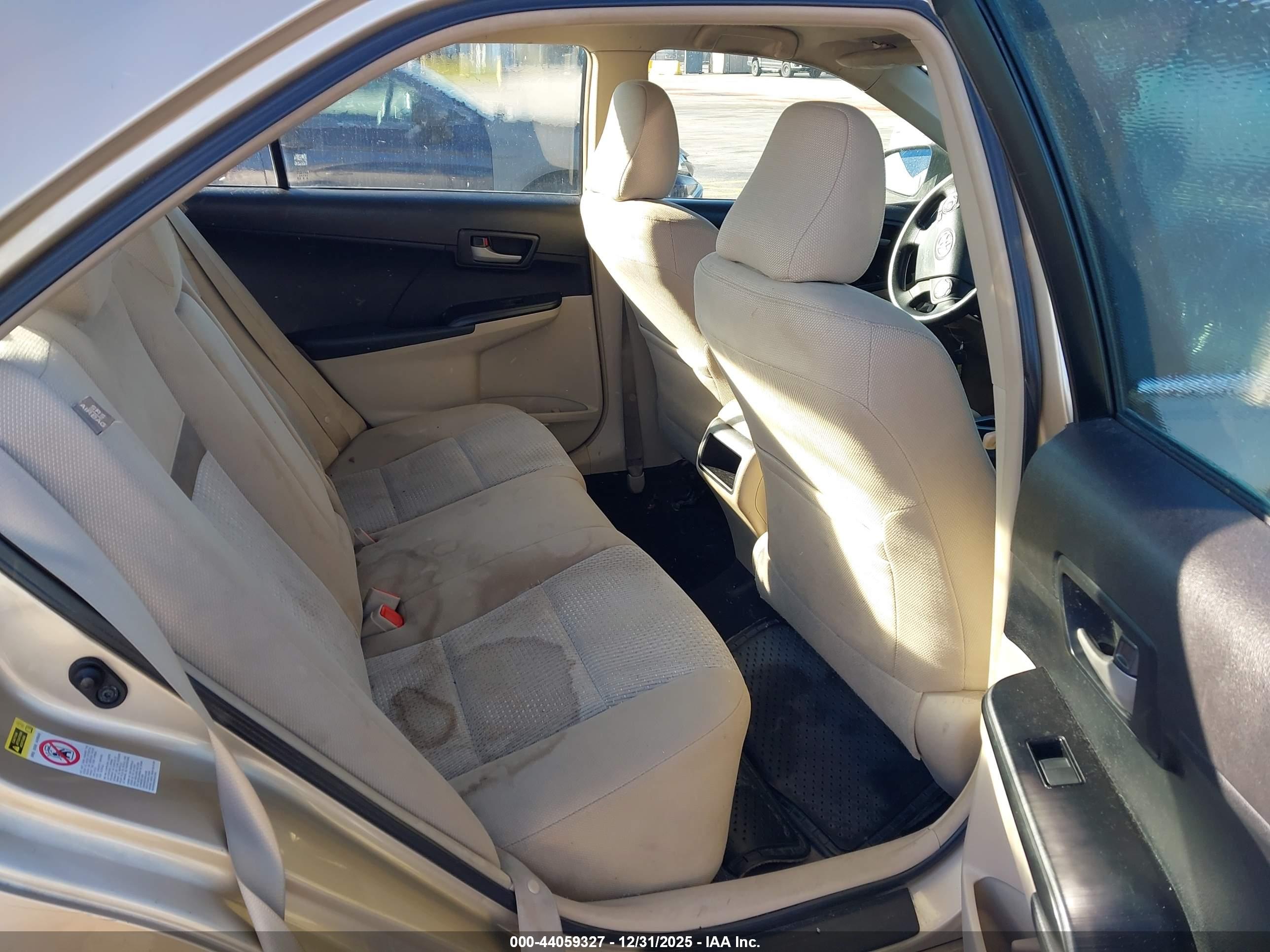 TOYOTA CAMRY image 8
