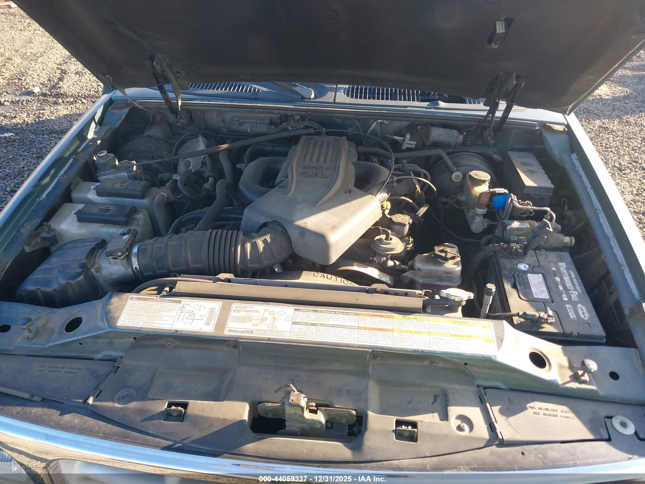 FORD EXPLORER image 10